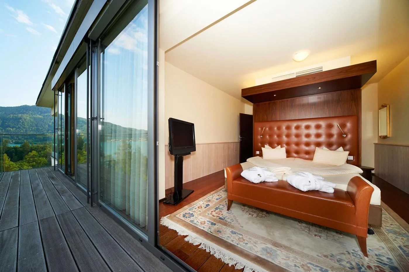 Bedroom, Bed in Parkhotel Pörtschach - Das Hotelresort mit Insellage am Wörthersee