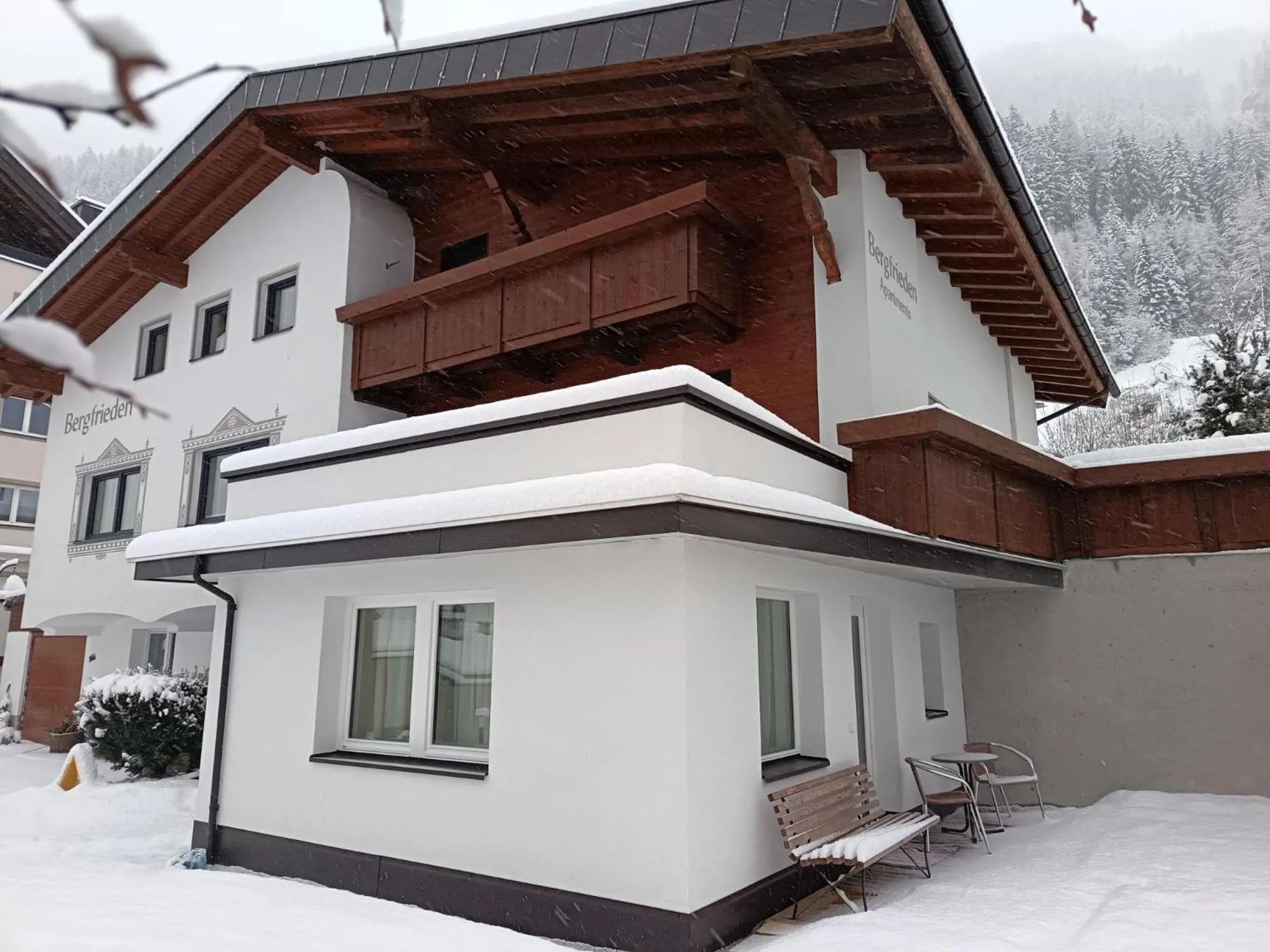Haus Bergfrieden