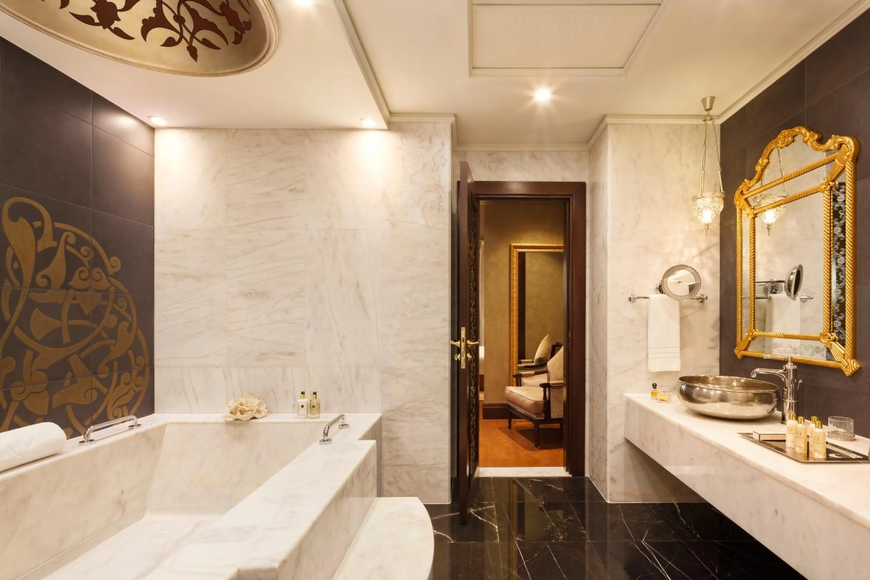 Bathroom in Jumeirah Zabeel Saray Dubai