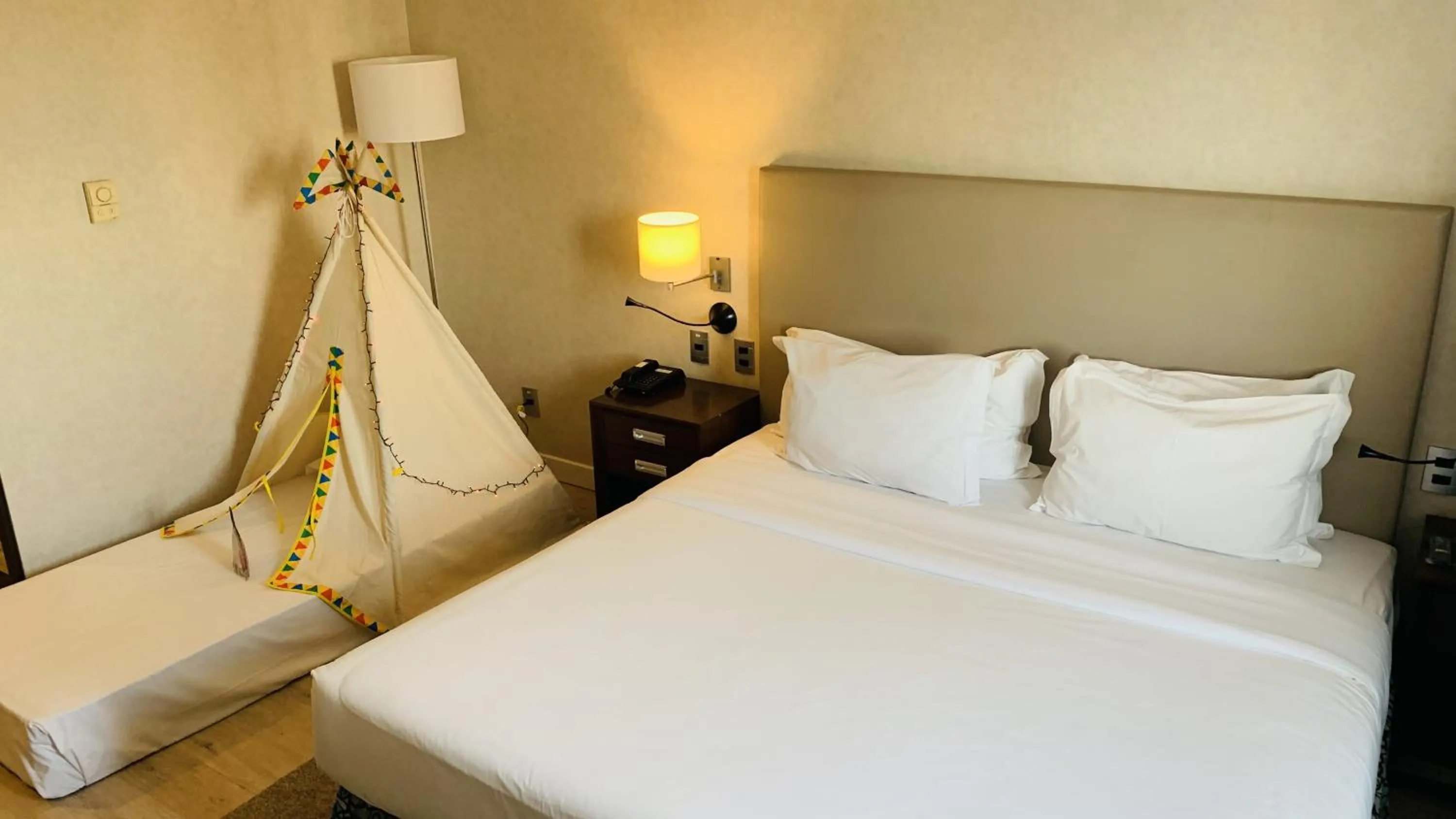 Bed in Quality Suites Alphaville