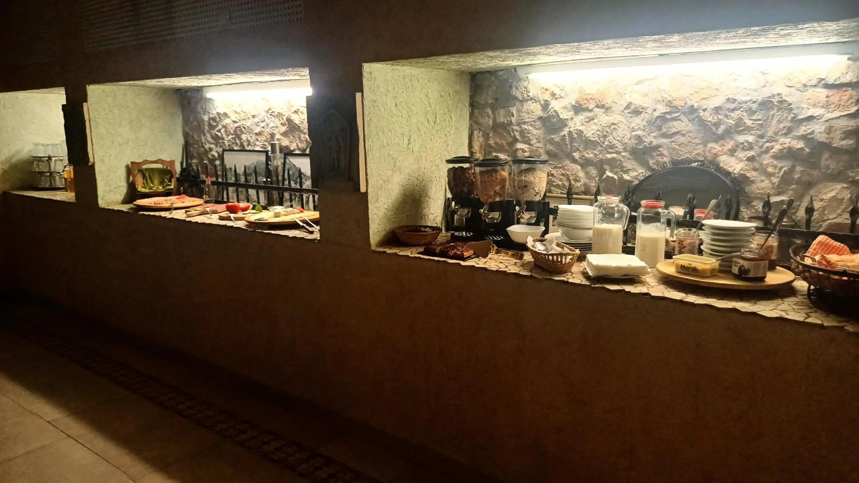 Breakfast in Villa Anri