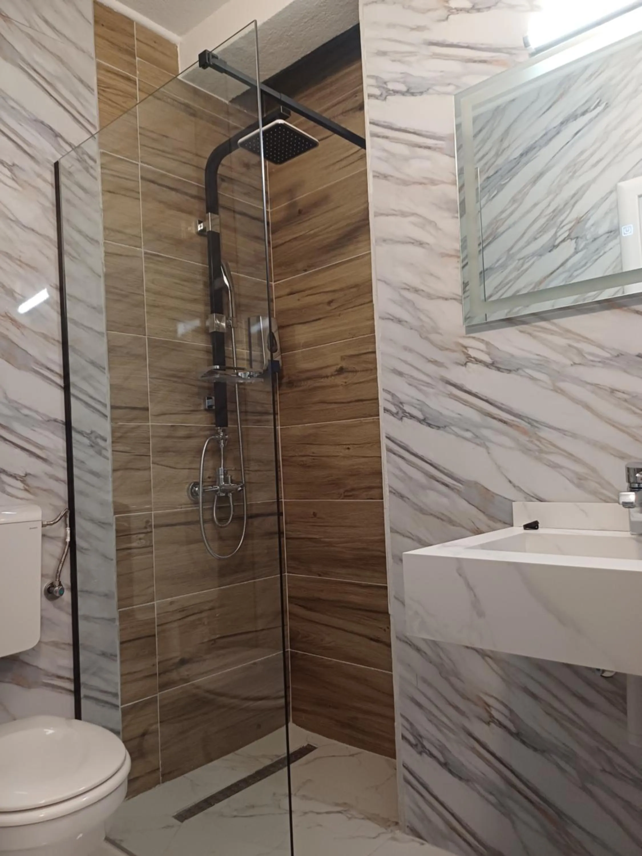 Shower in Villa Anri