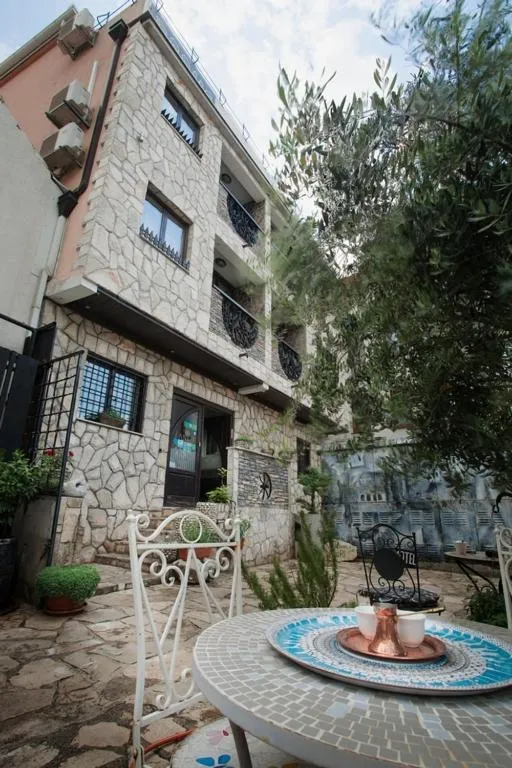 Property building in Villa Anri