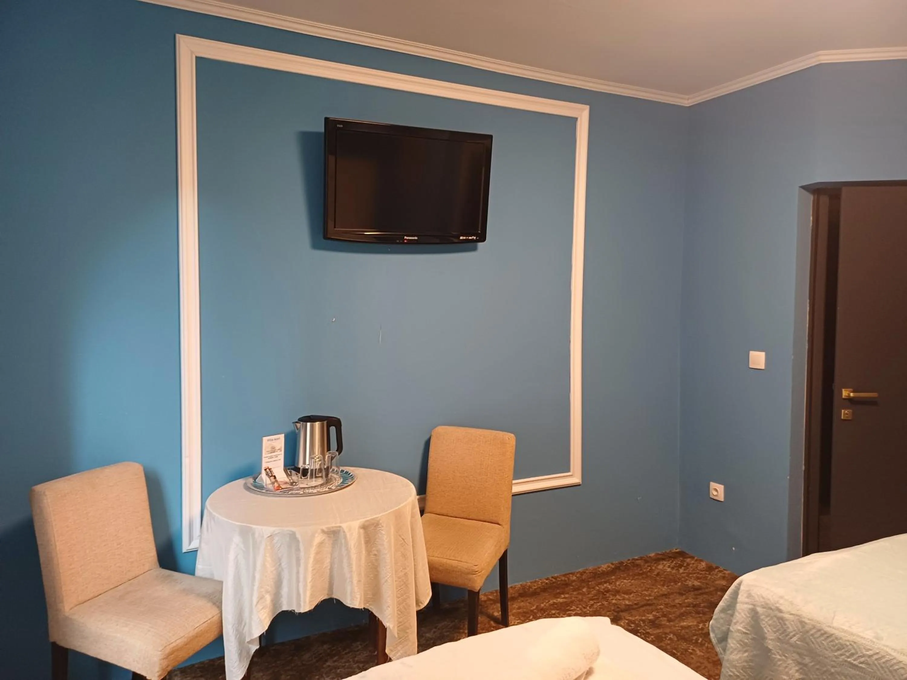 Seating area, Bed in Villa Anri