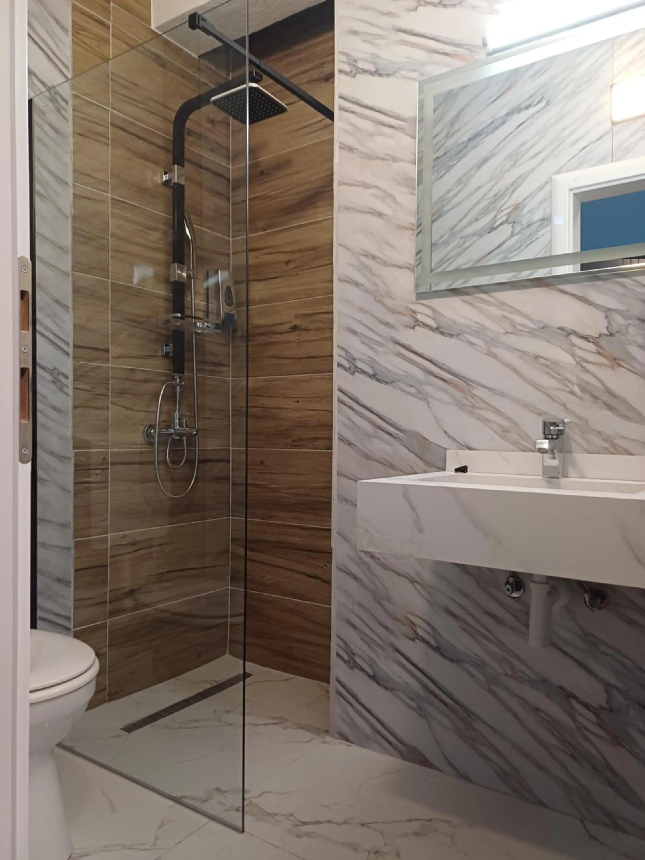 Shower in Villa Anri