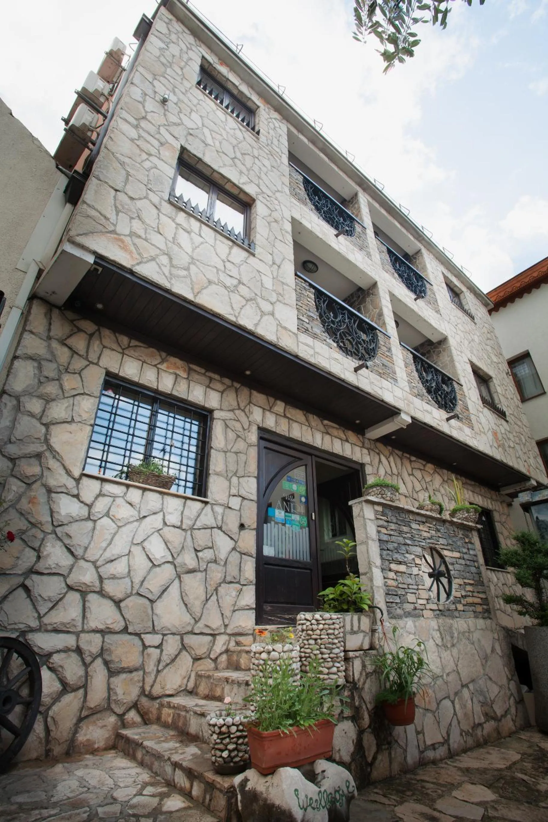 Property building in Villa Anri