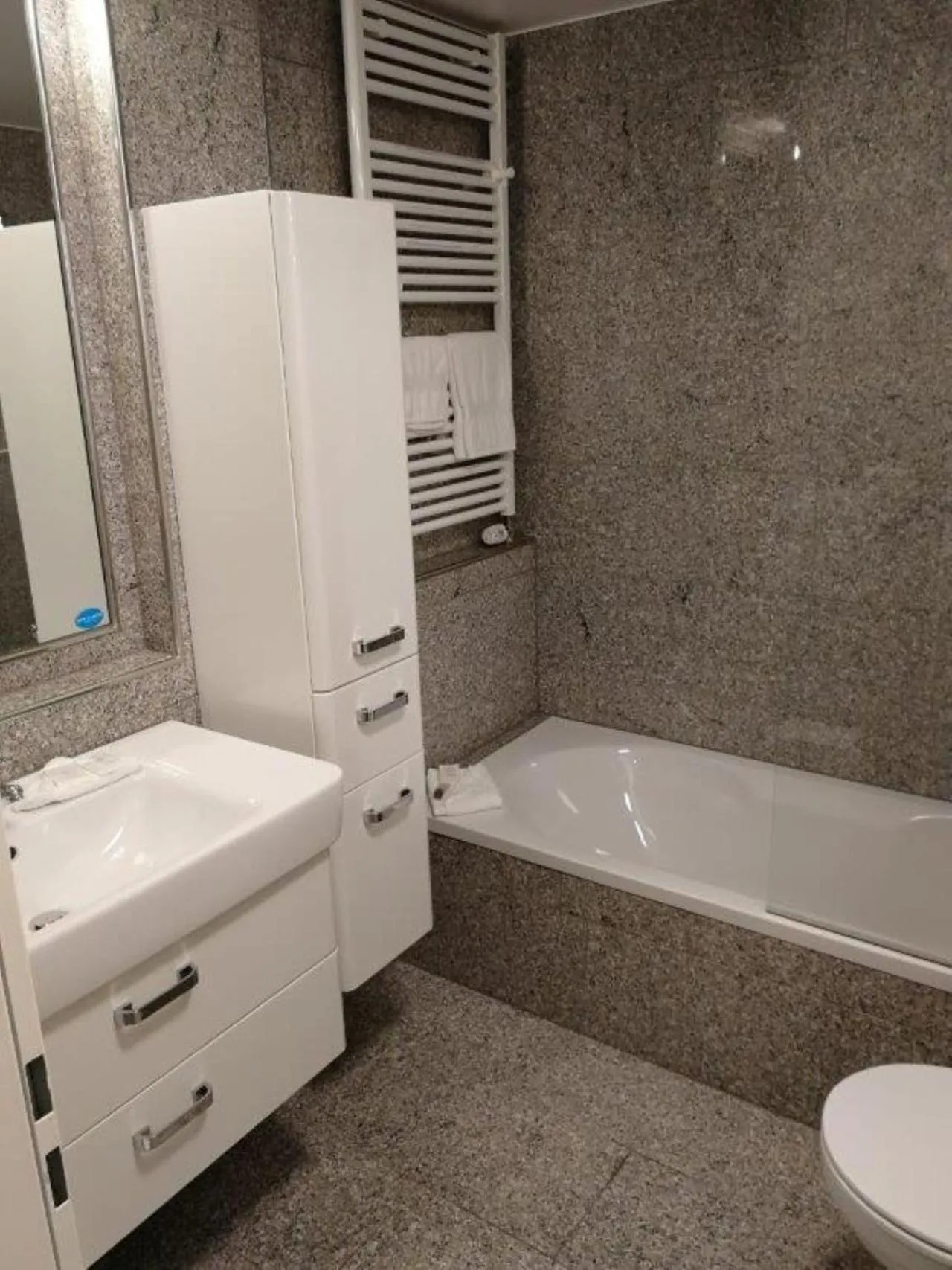Toilet in Domus Hotel