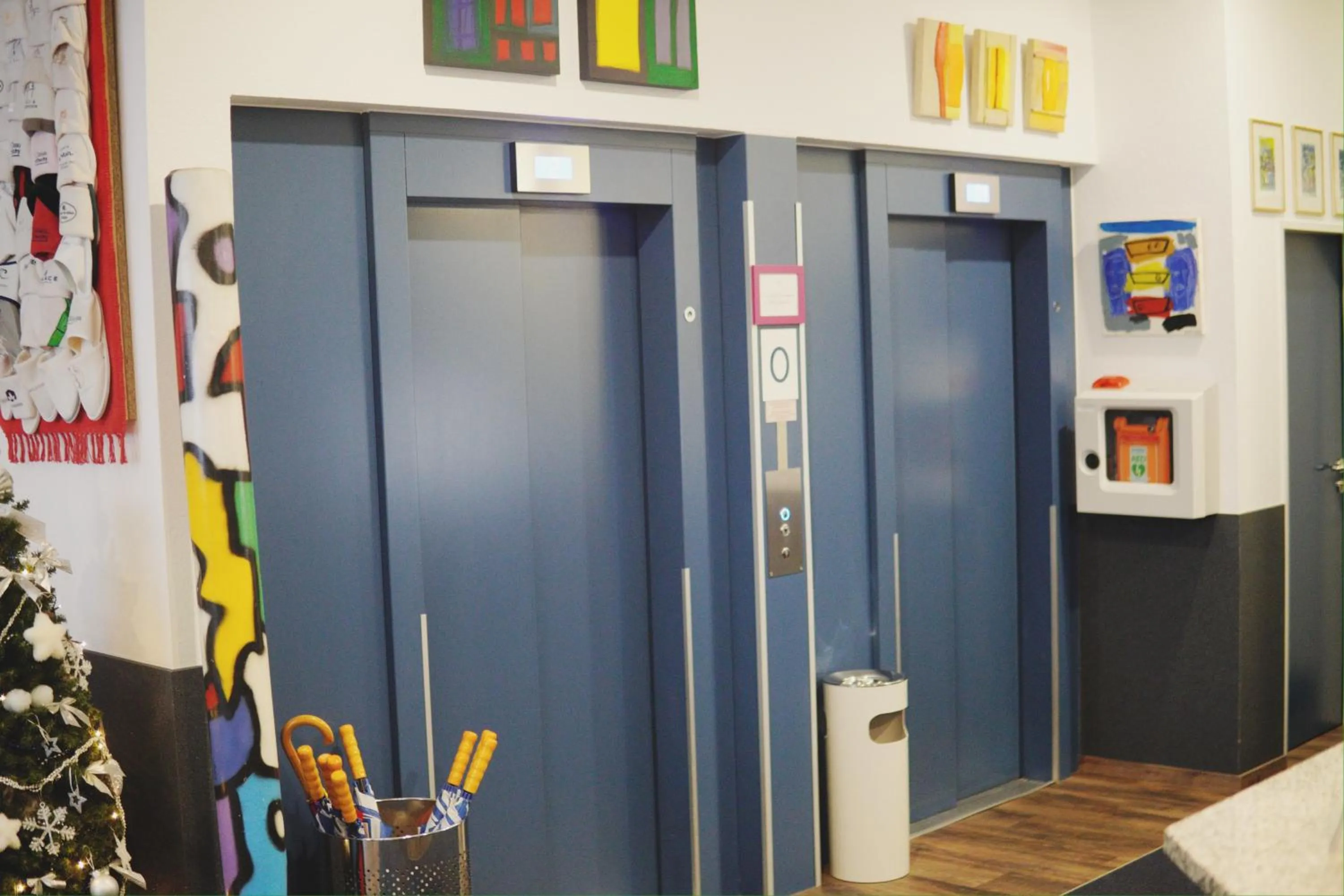 elevator in Domus Hotel