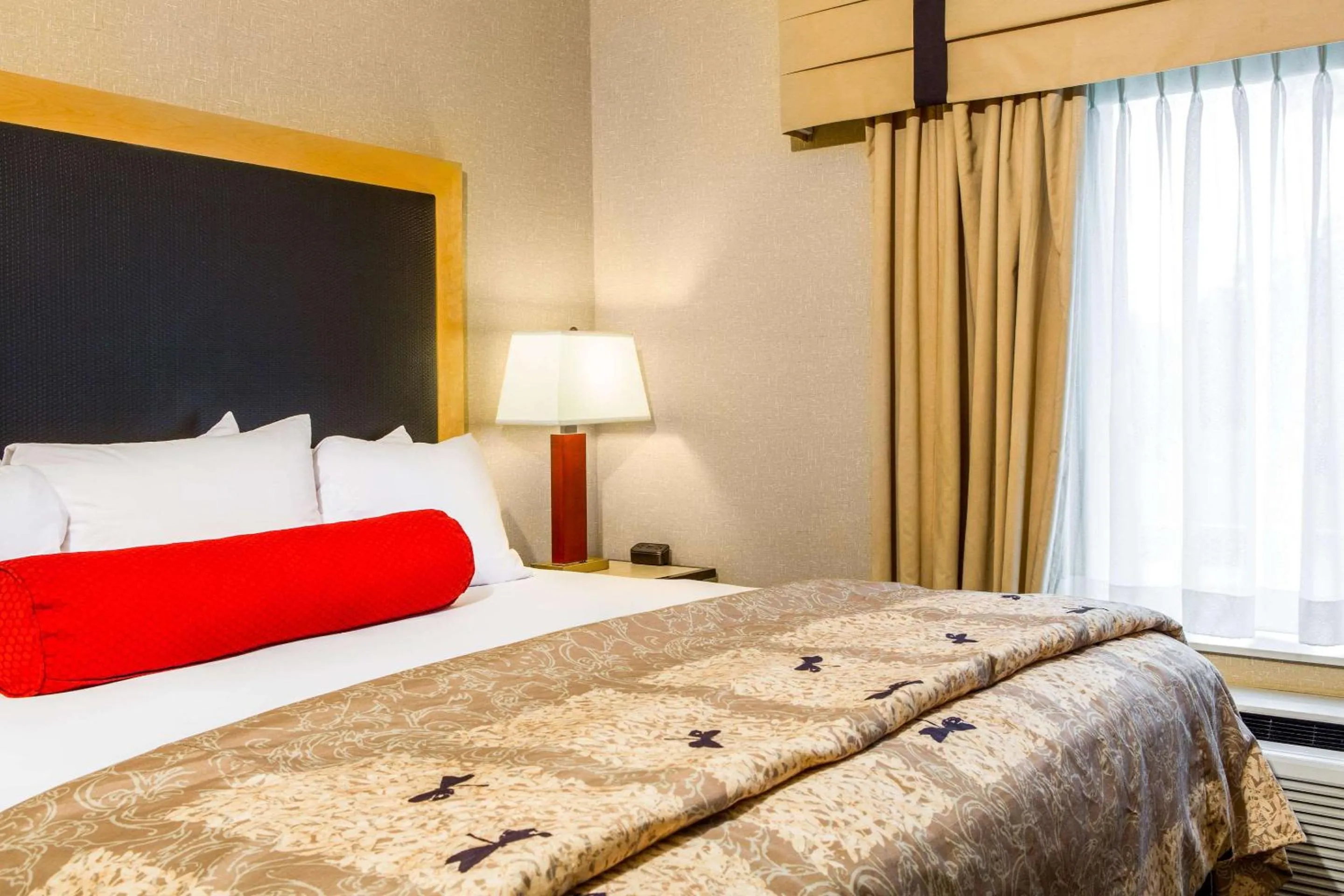 Bedroom, Bed in Cambria Hotel Raleigh-Durham Airport