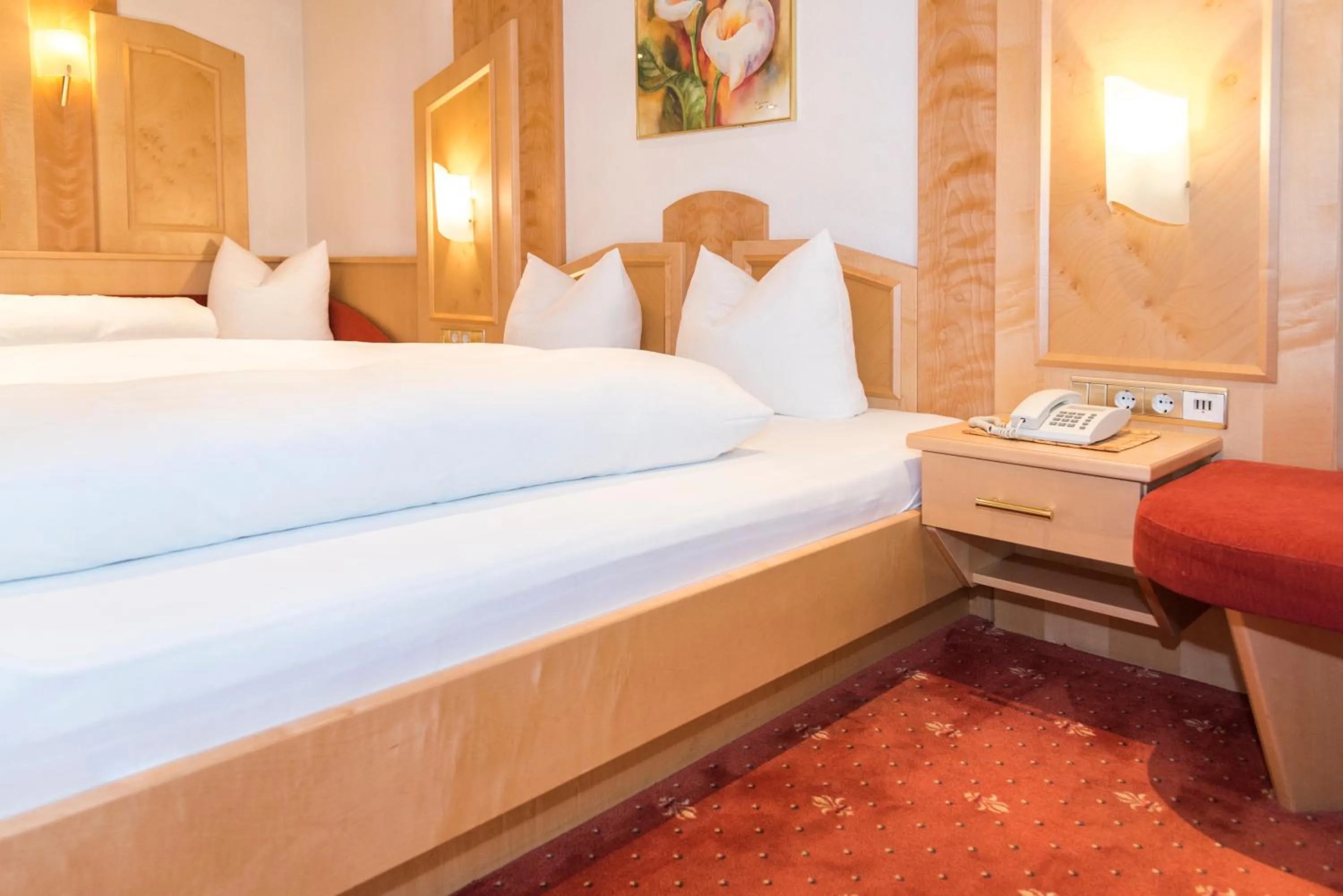 Bed in Alphotel Garni Salner