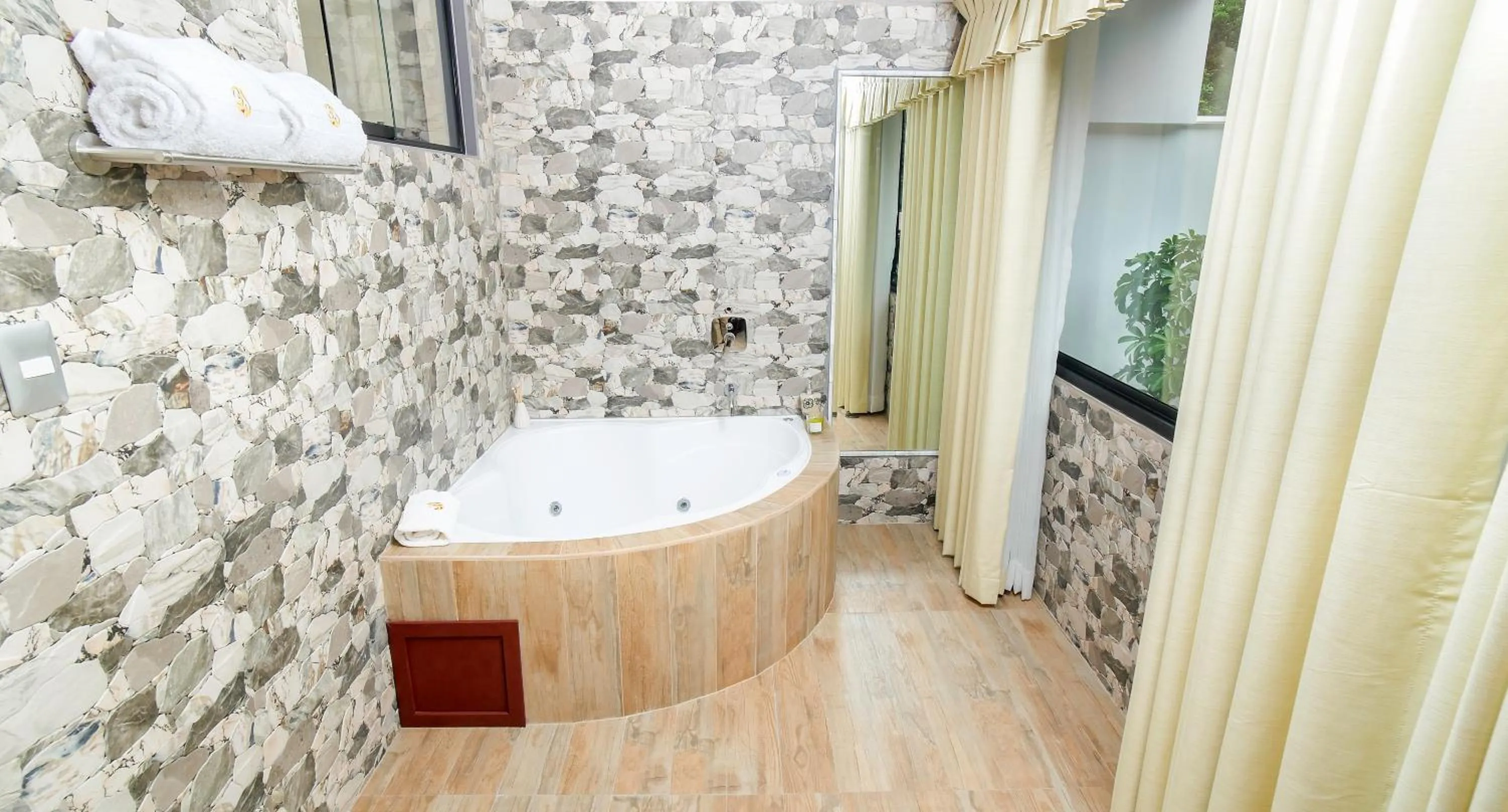 Staff in Golden Sunrise Machupicchu