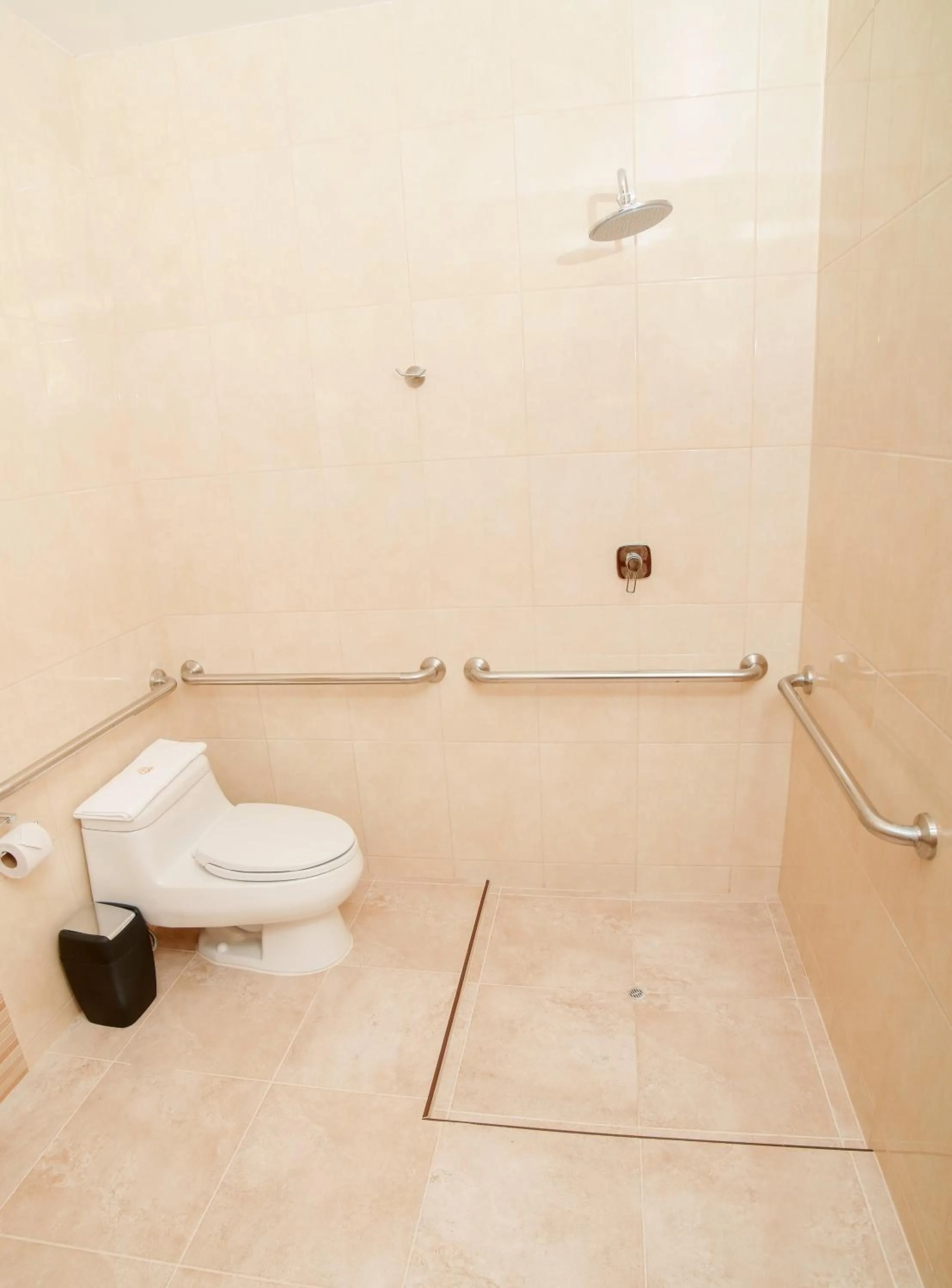 Bathroom in Golden Sunrise Machupicchu