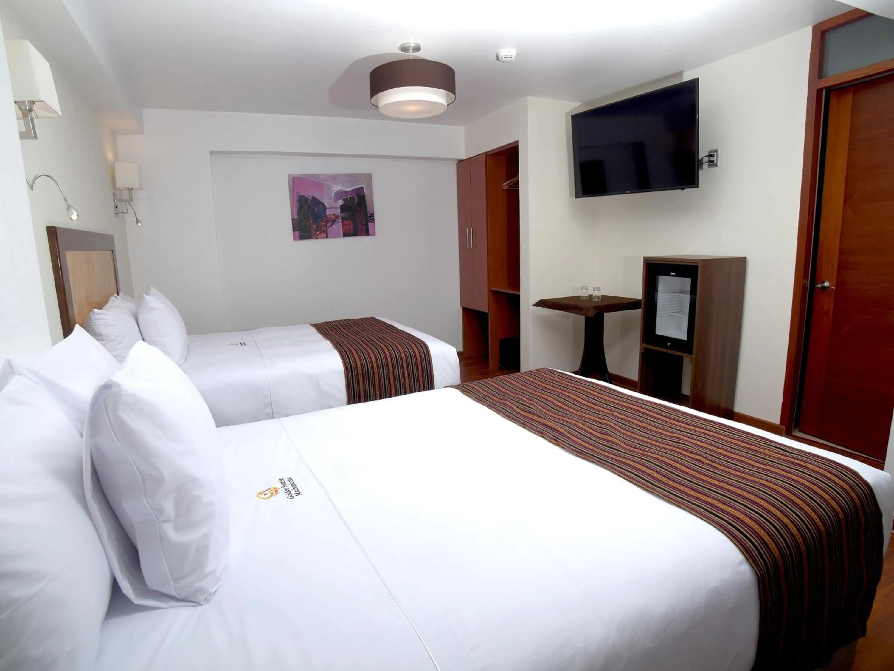 Bed in Golden Sunrise Machupicchu