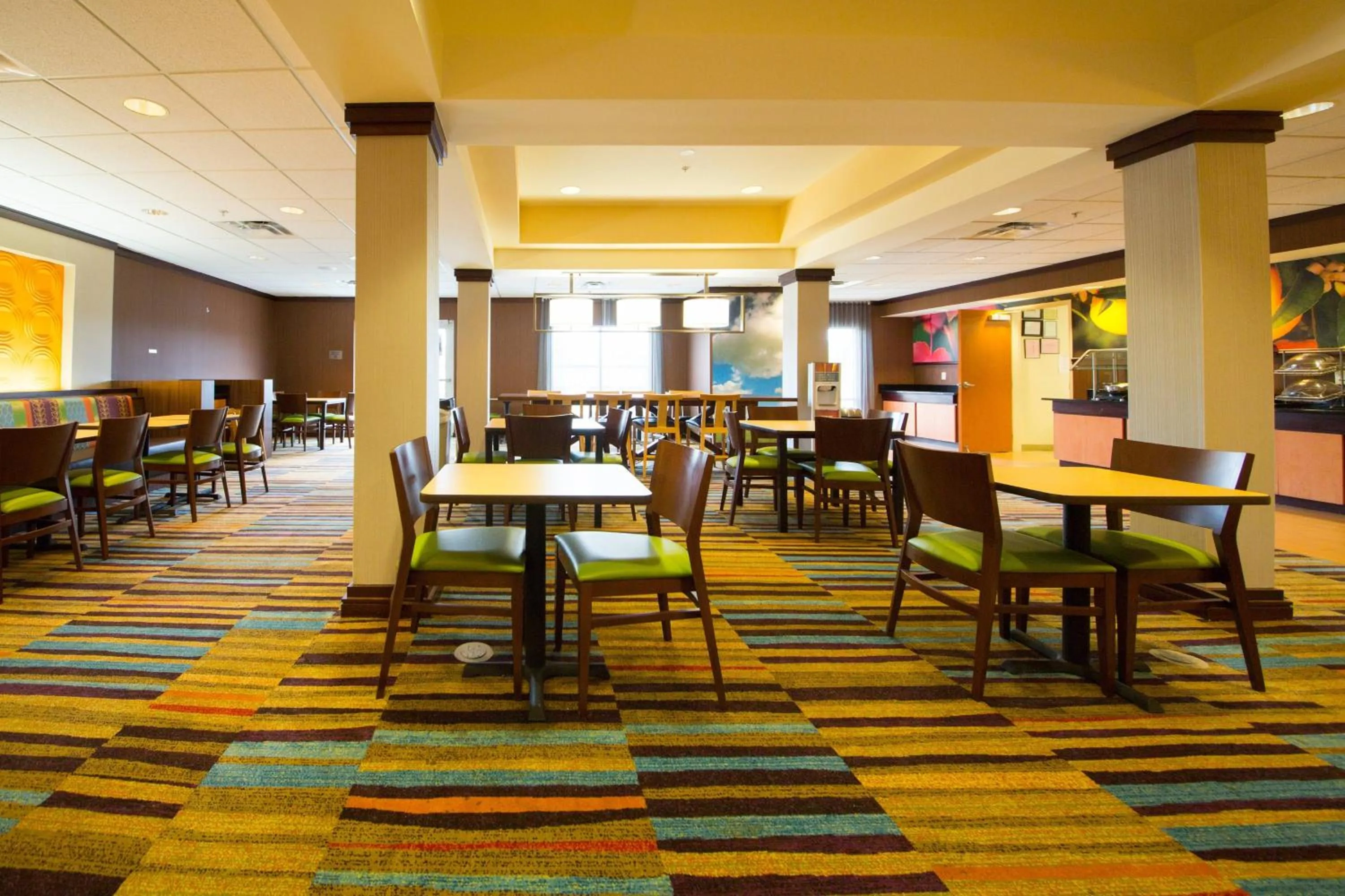 Breakfast in Fairfield Inn & Suites by Marriott Cordele