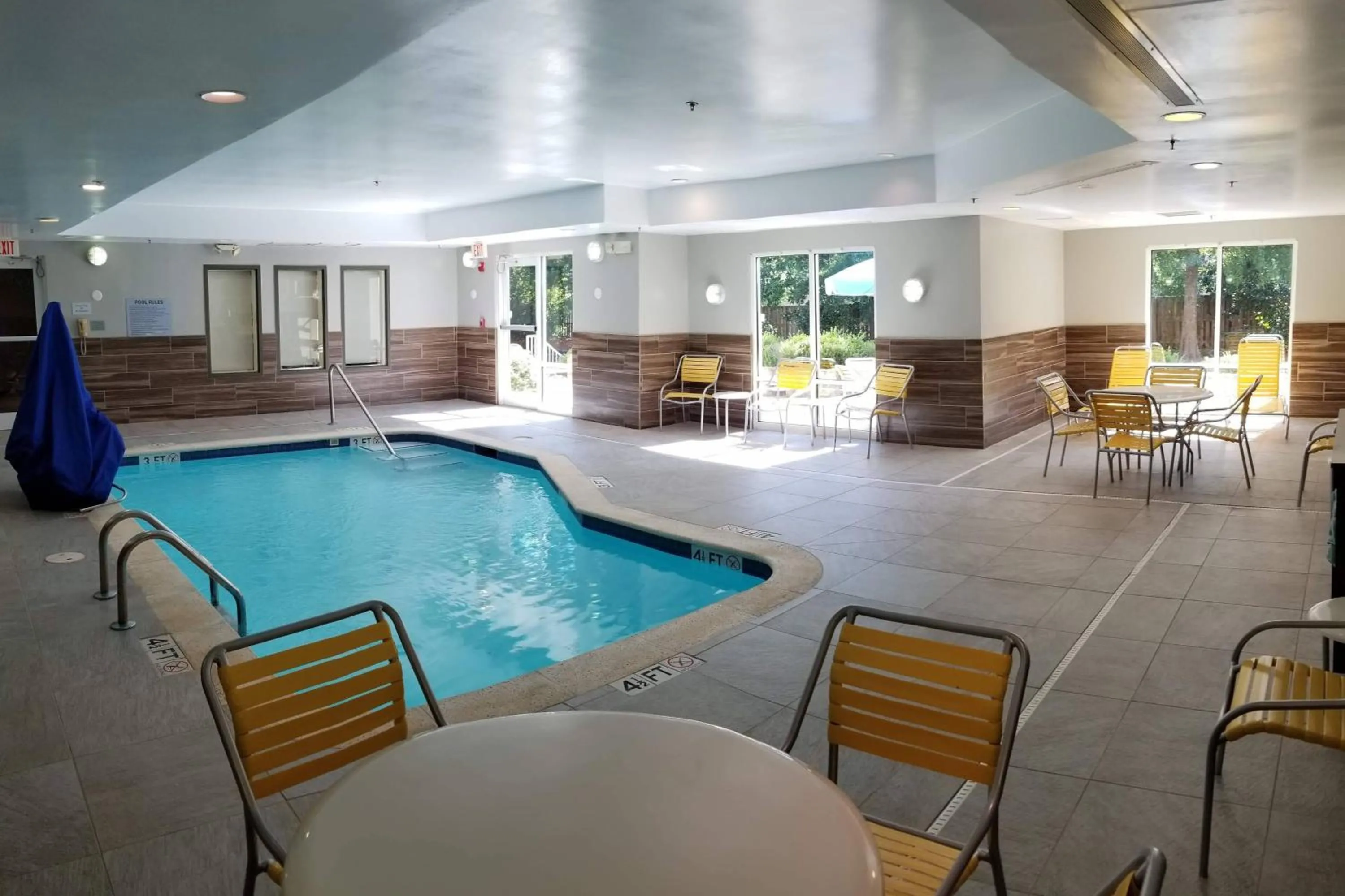 Swimming pool in Fairfield Inn & Suites by Marriott Aiken