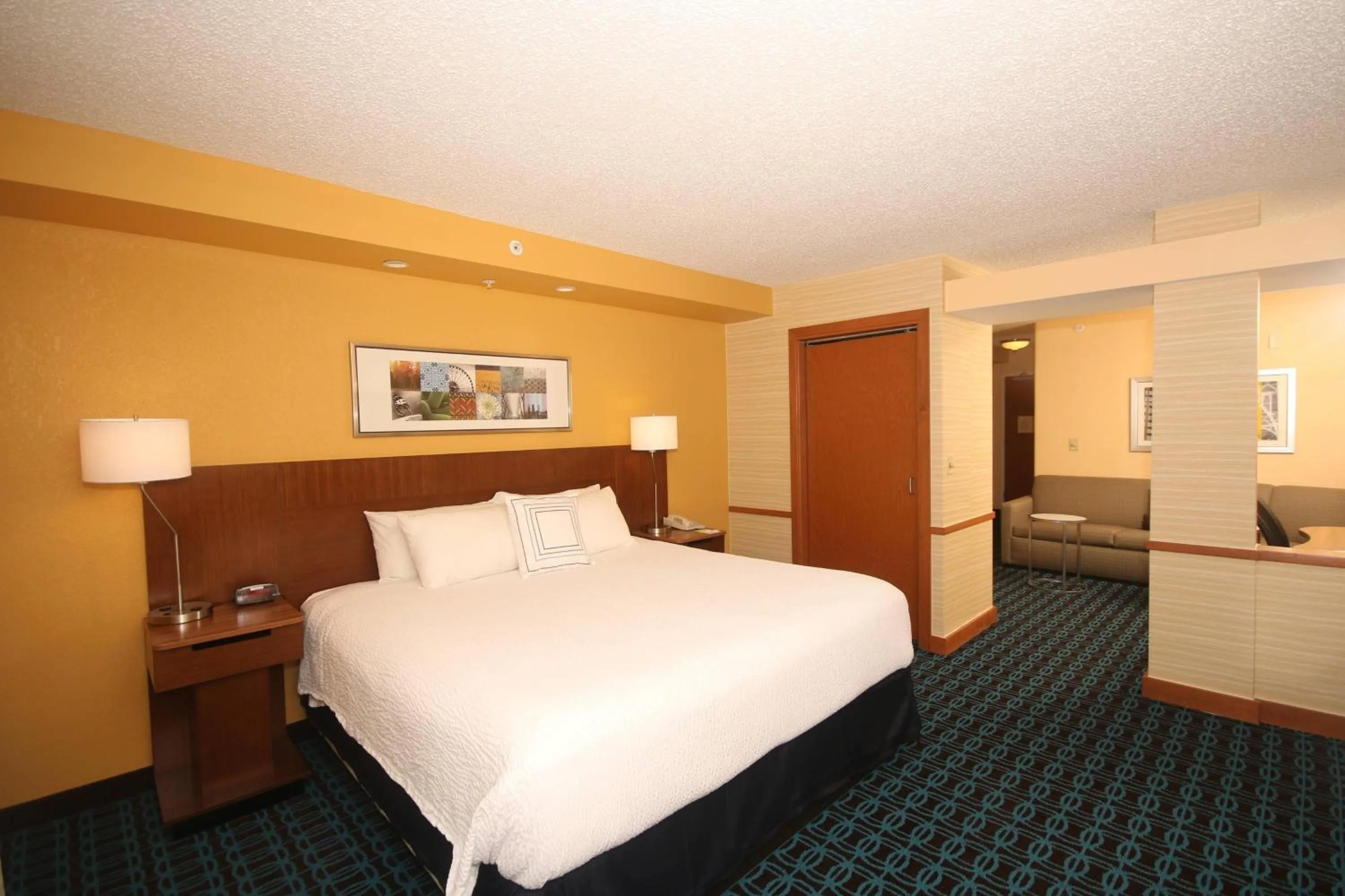 Photo of the whole room, Bed in Fairfield Inn & Suites by Marriott Aiken