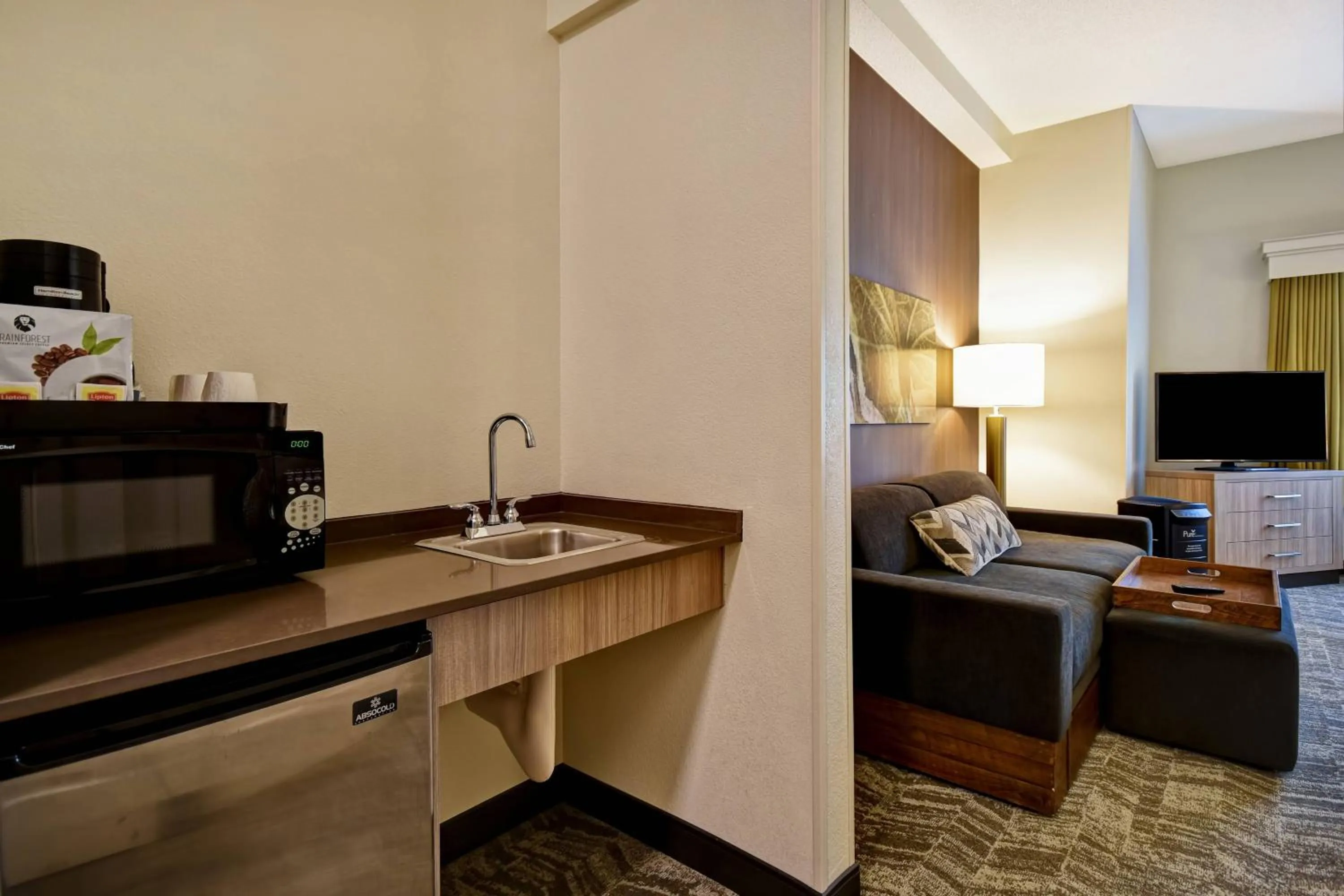 Bedroom in SpringHill Suites by Marriott Atlanta Kennesaw