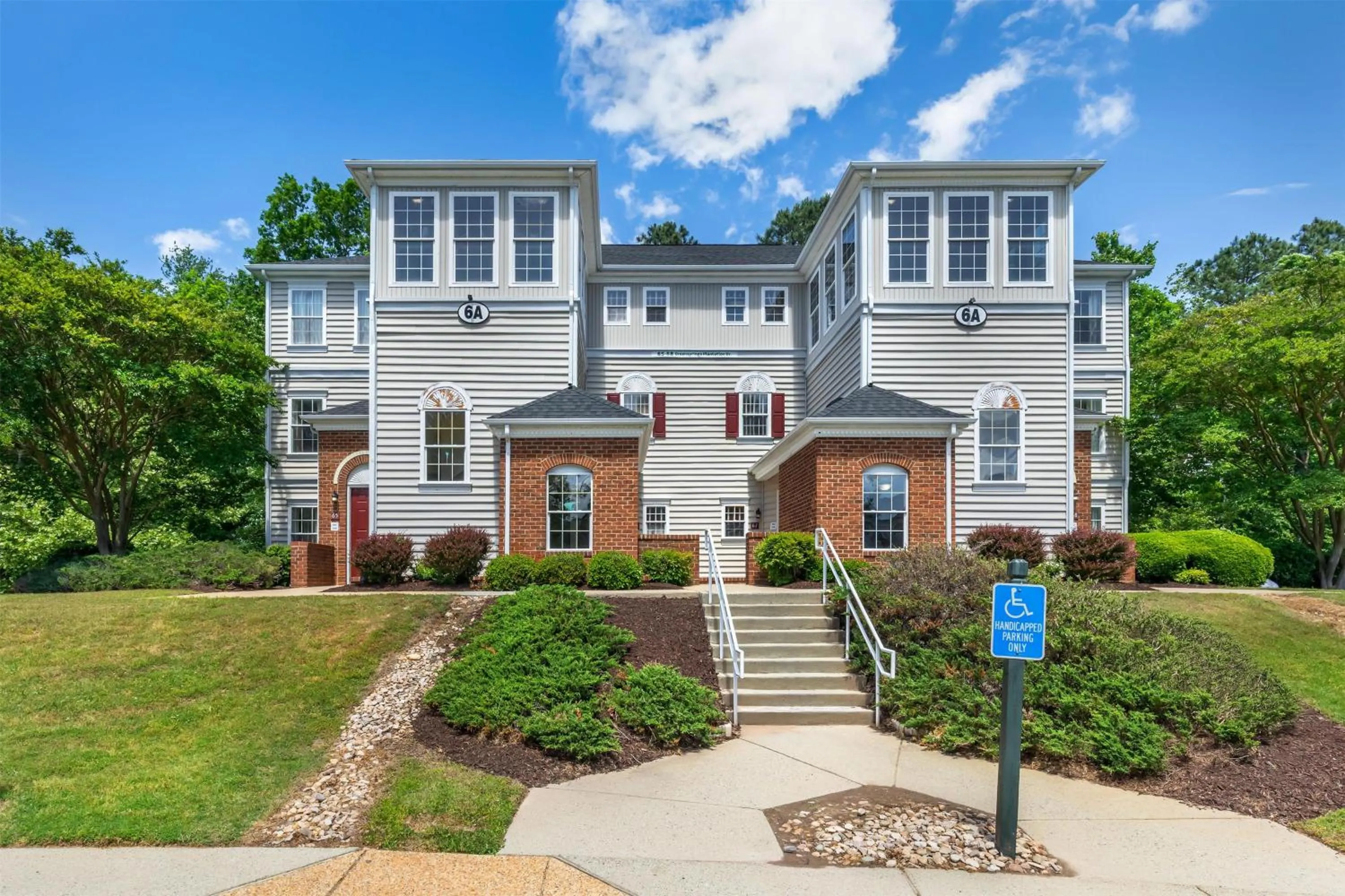 Property building in Hilton Vacation Club Greensprings Williamsburg