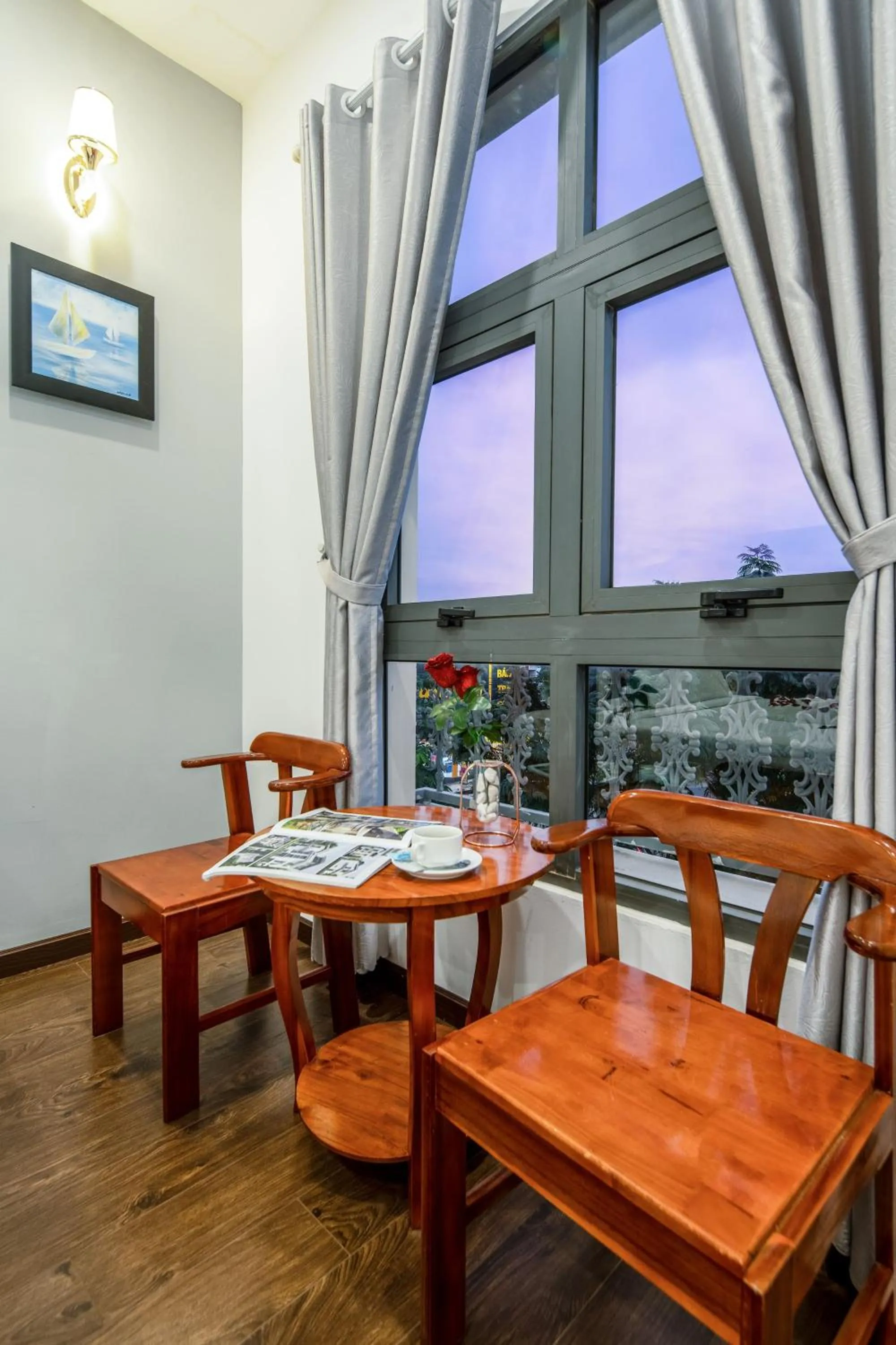 Restaurant/places to eat in Bamboo Hotel