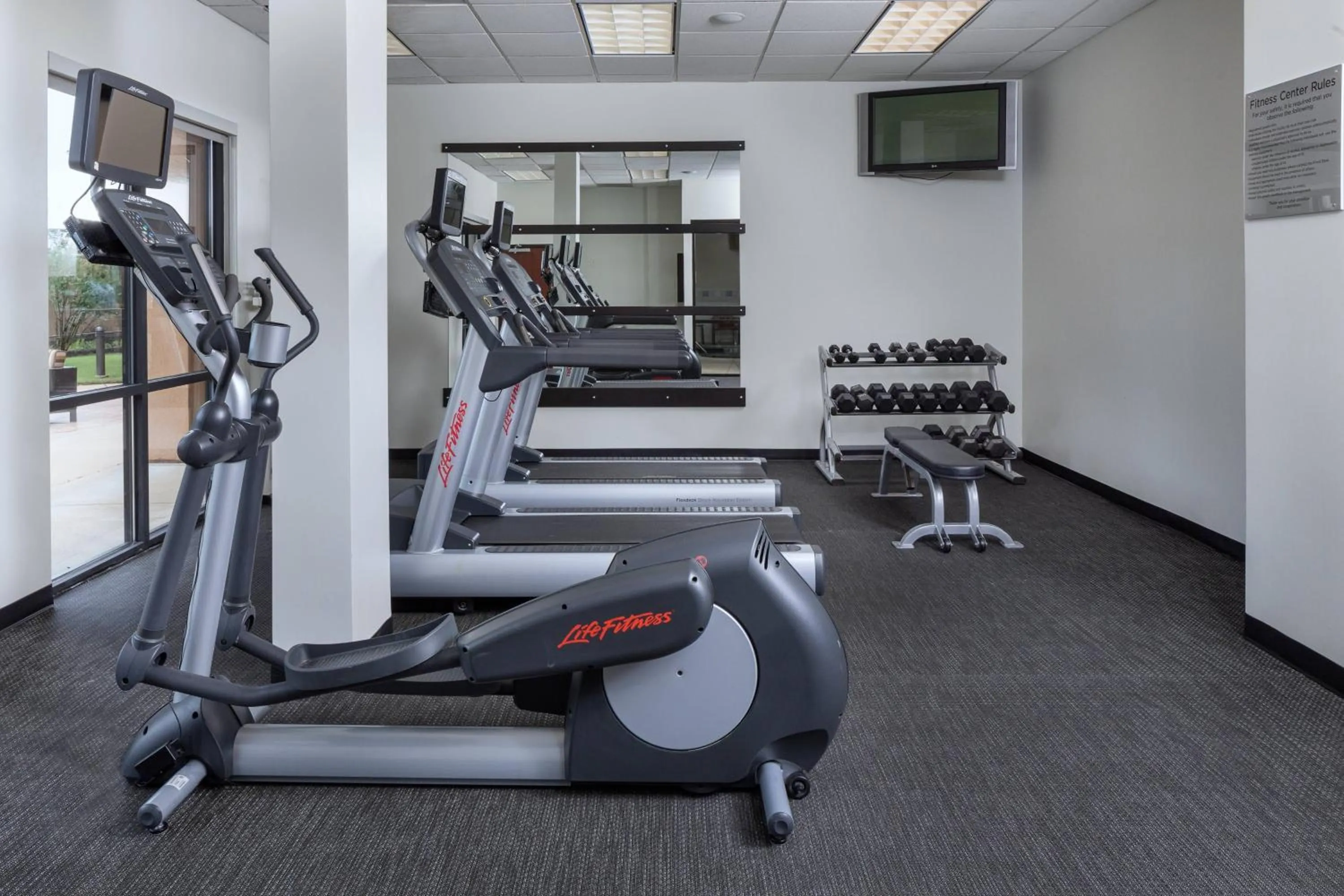 Fitness centre/facilities in Courtyard by Marriott Anniston Oxford