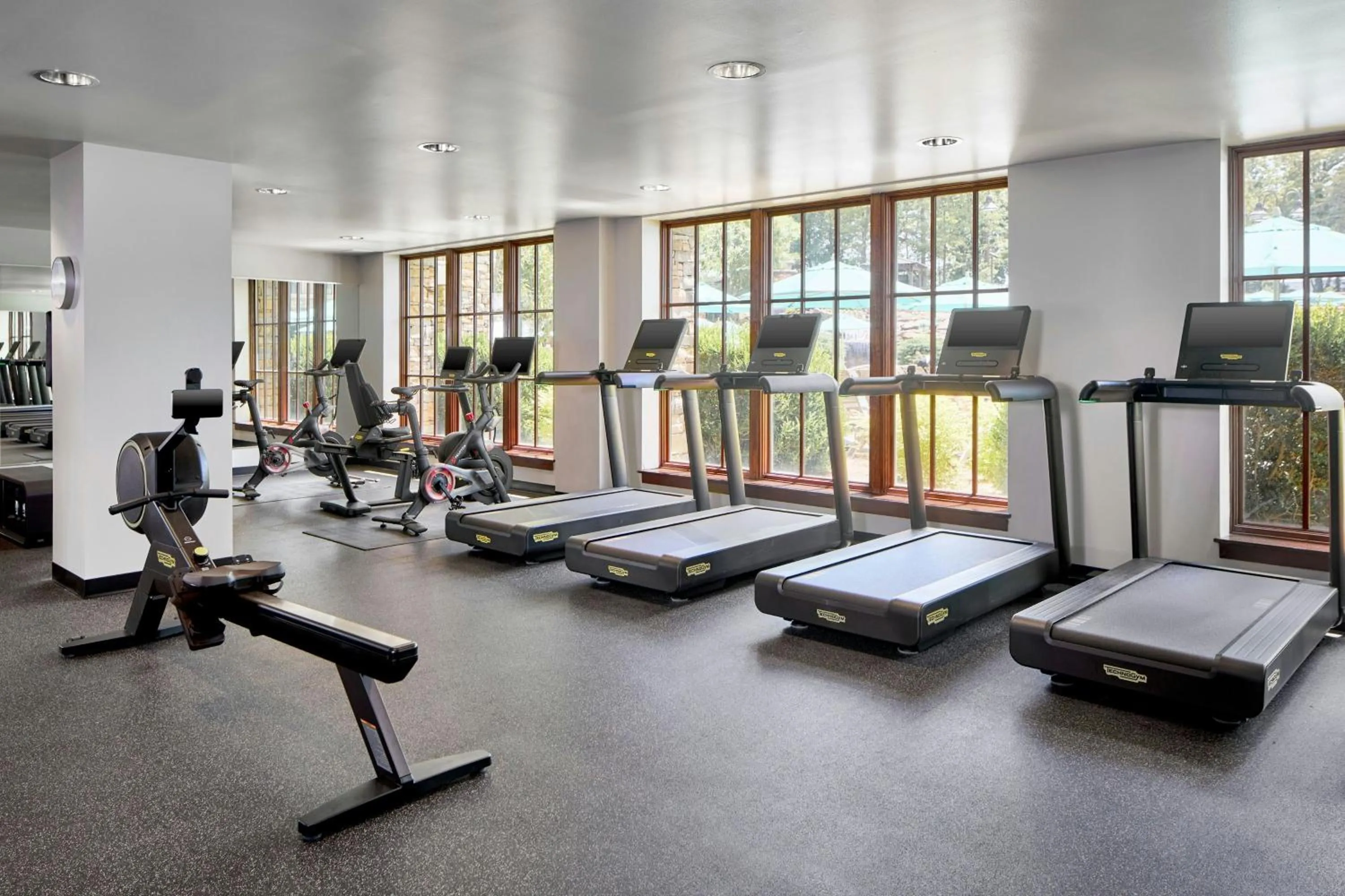 Fitness centre/facilities in Renaissance Birmingham Ross Bridge Golf Resort & Spa