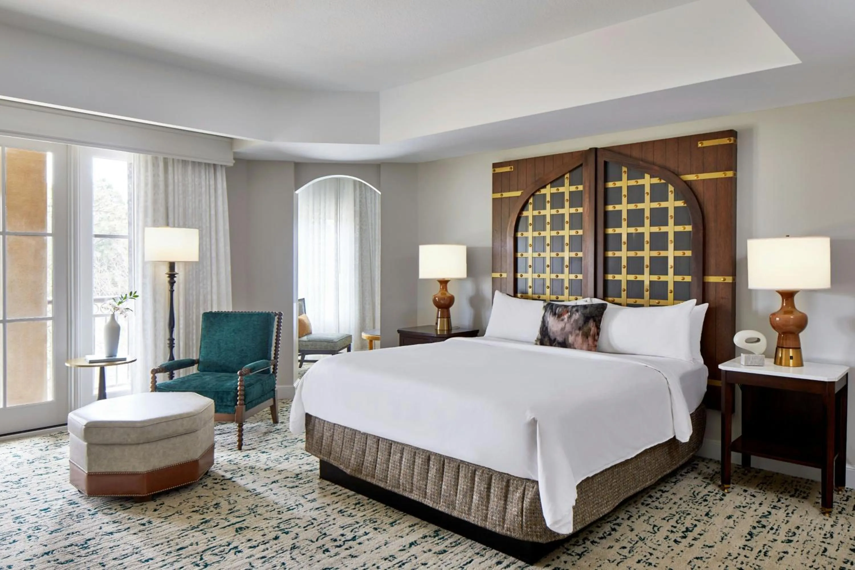 Photo of the whole room, Bed in Renaissance Birmingham Ross Bridge Golf Resort & Spa