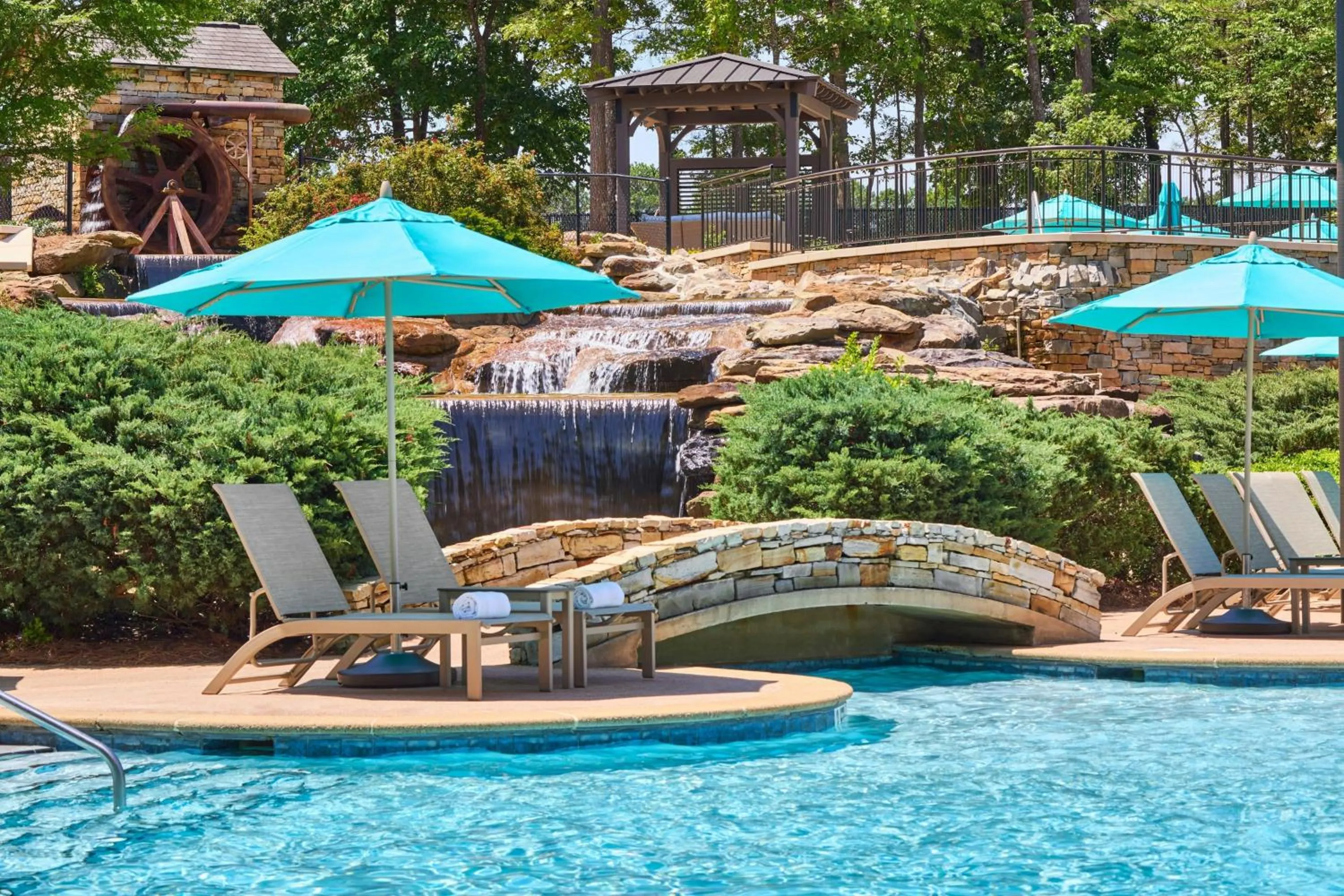 Swimming pool in Renaissance Birmingham Ross Bridge Golf Resort & Spa