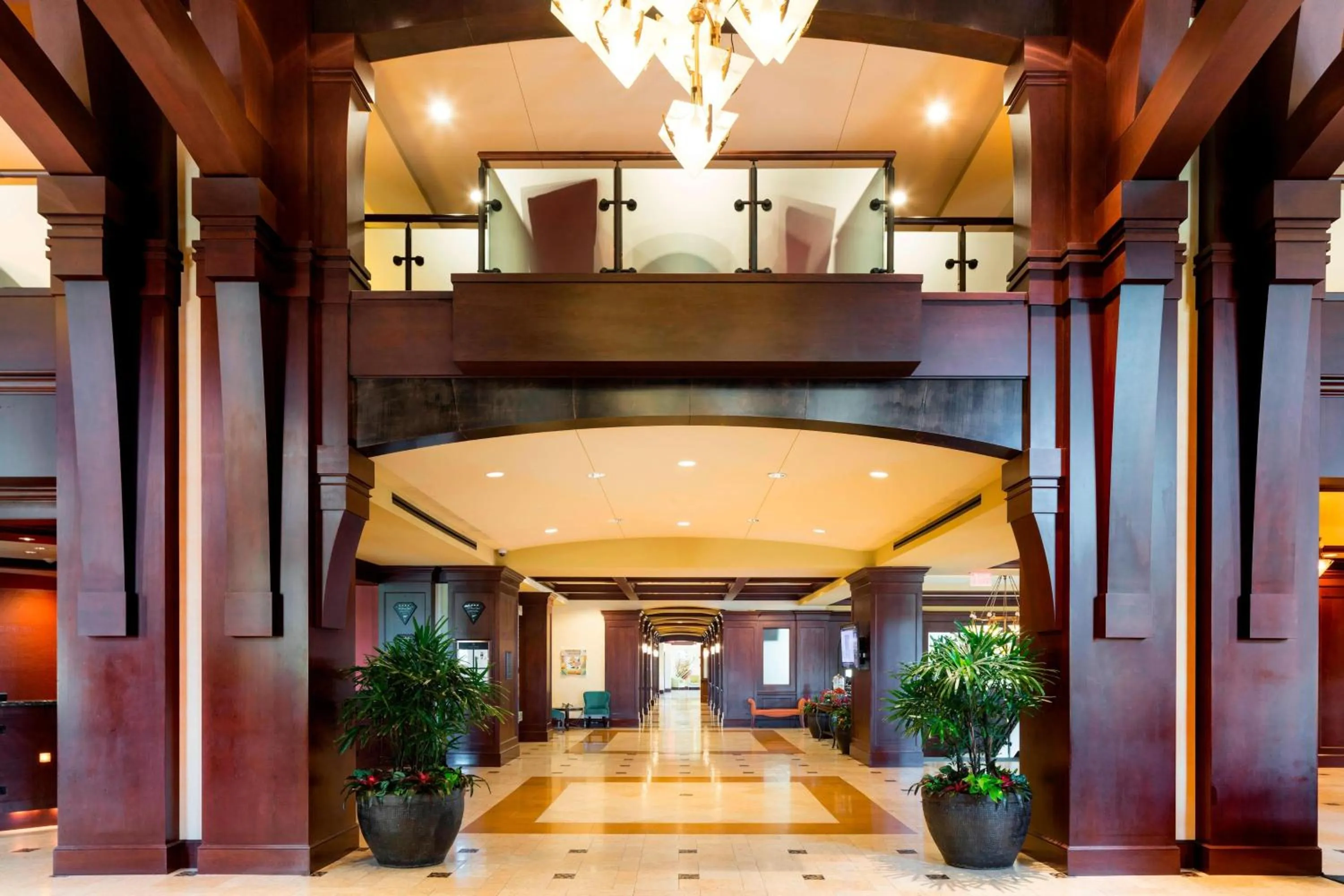 Lobby or reception in Renaissance Birmingham Ross Bridge Golf Resort & Spa