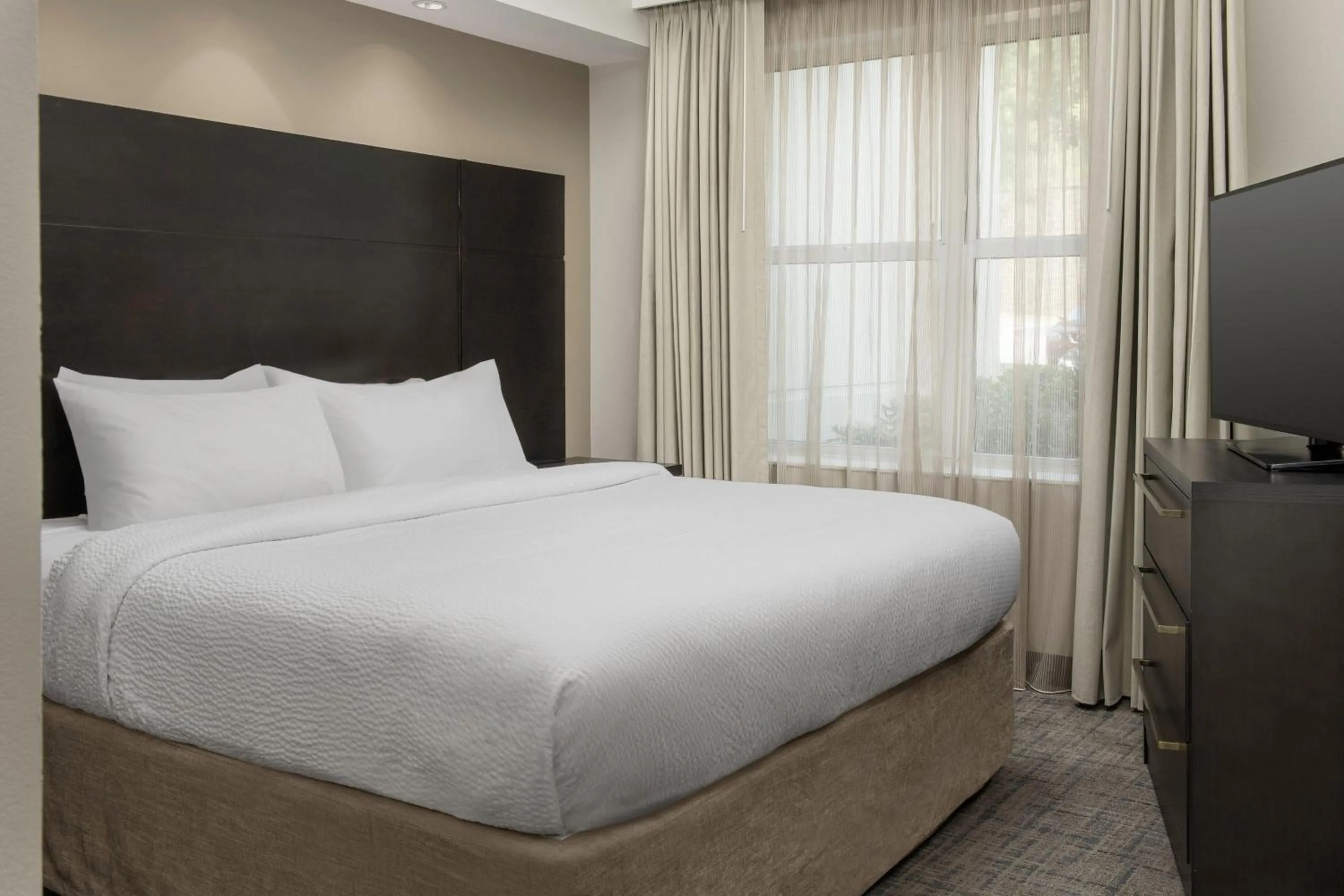 Bedroom, Bed in Residence Inn Birmingham Hoover