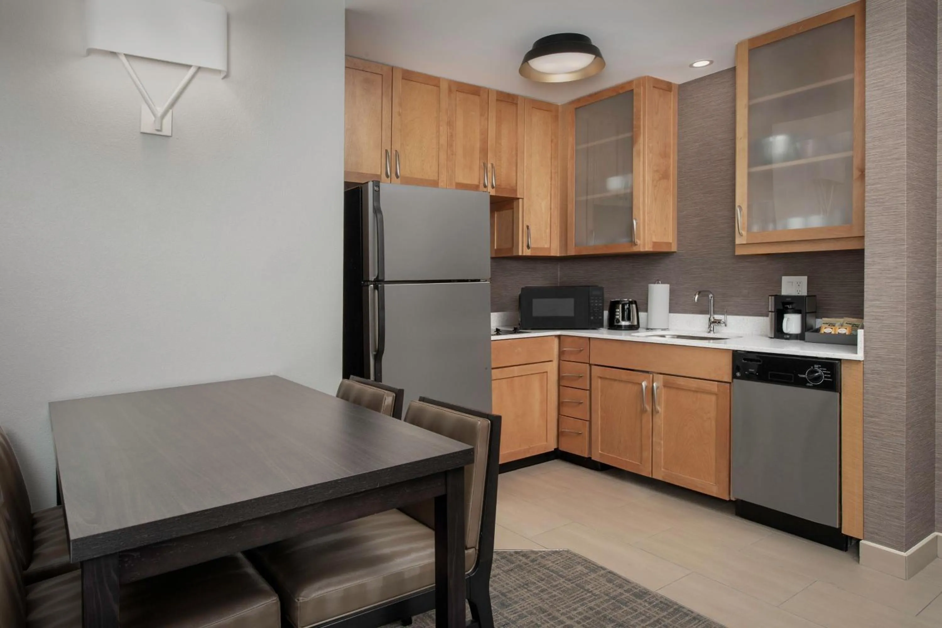 Bedroom in Residence Inn Birmingham Hoover