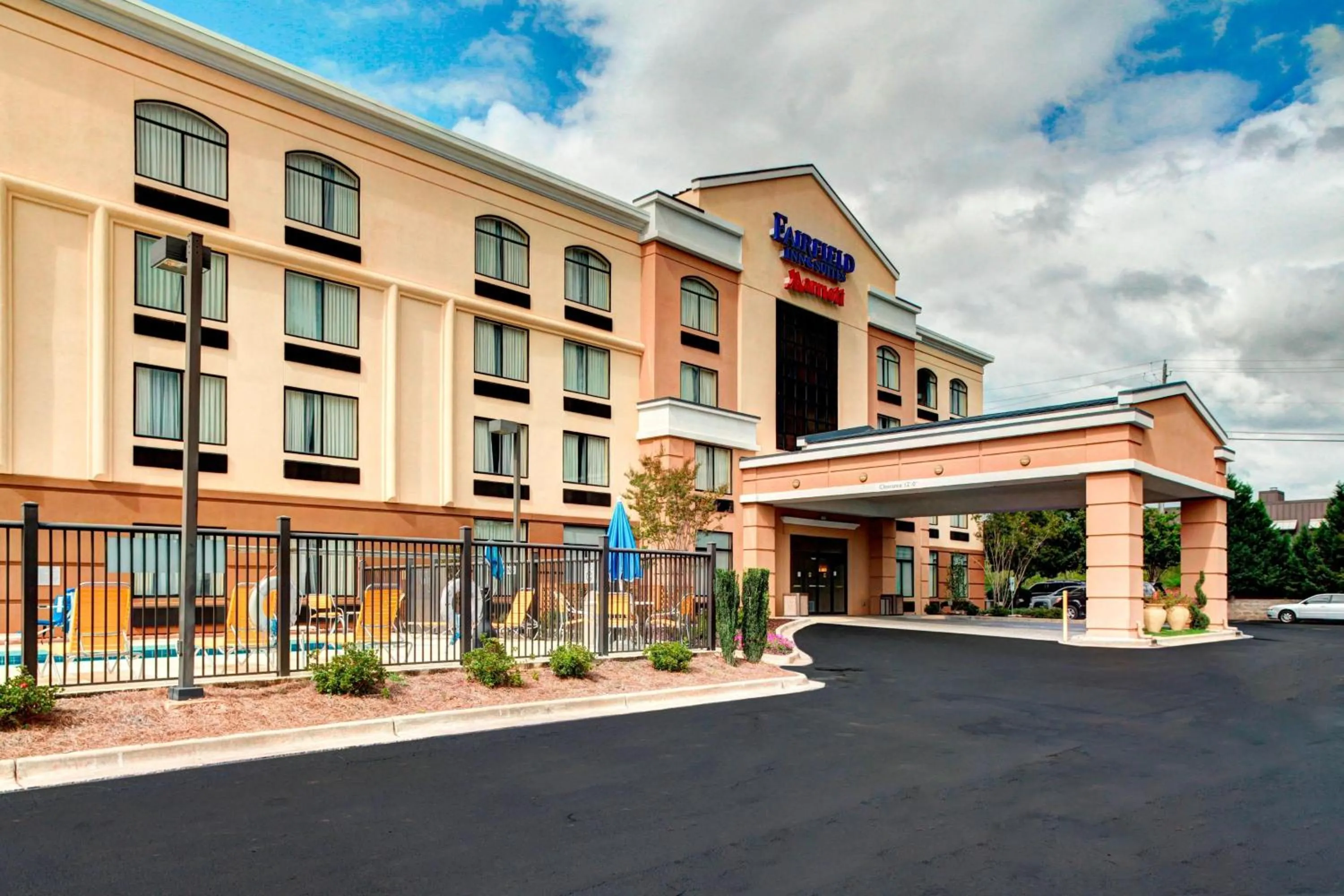 Property building in Fairfield by Marriott Inn & Suites Anniston Oxford