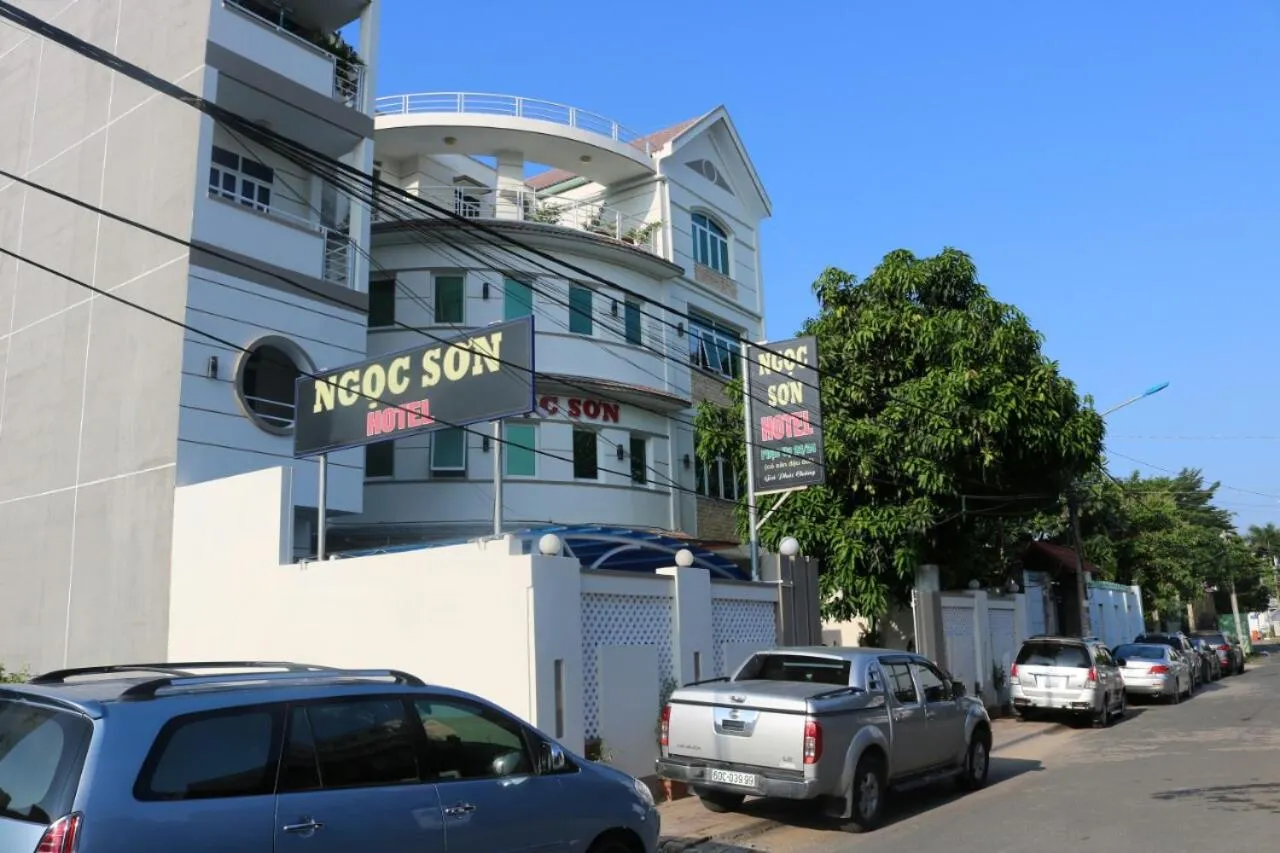 Property logo or sign in Ngoc Son Hotel