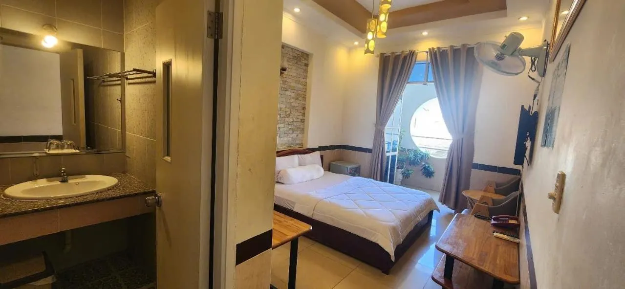 Photo of the whole room, Bed in Ngoc Son Hotel