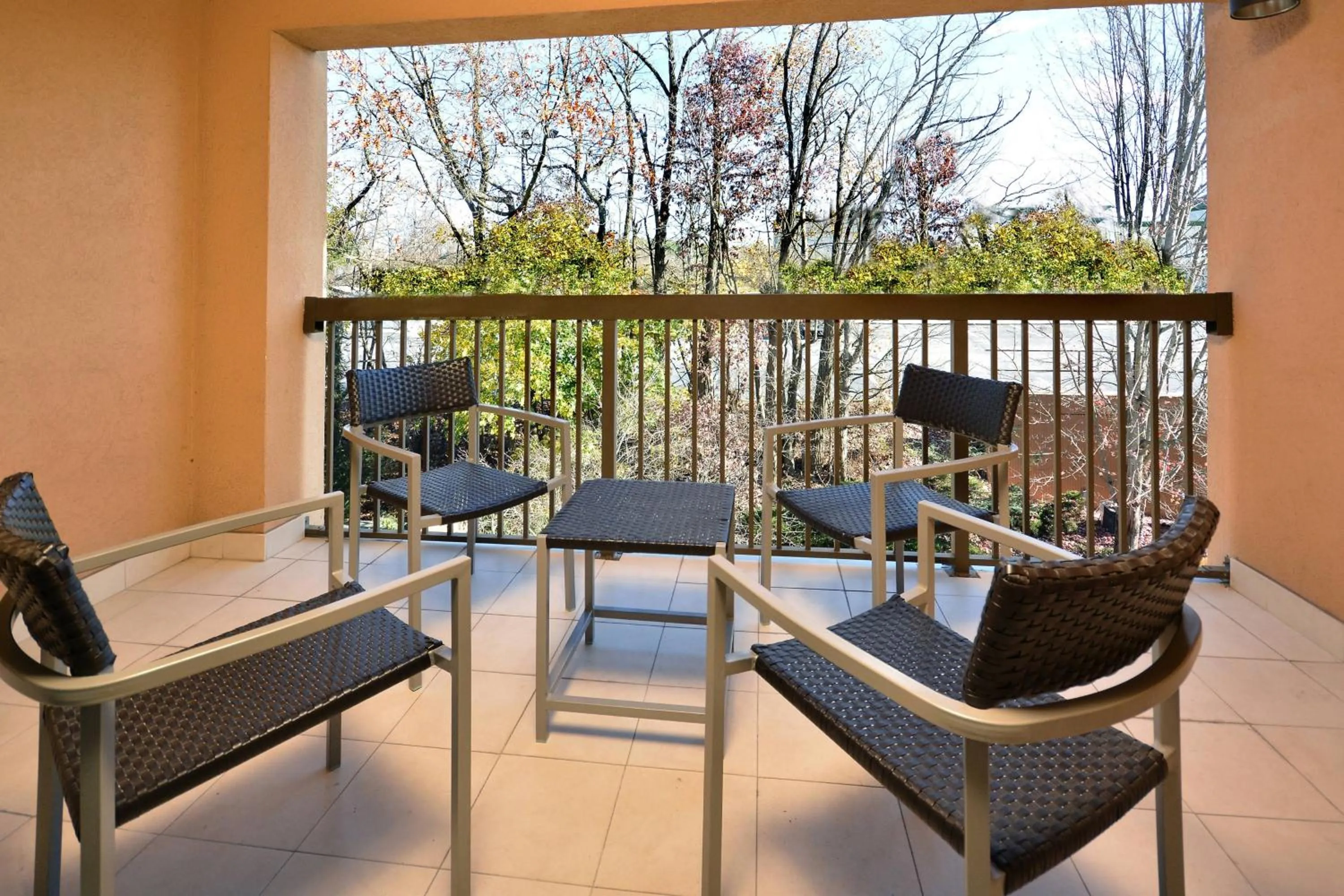 Photo of the whole room in Courtyard Beckley