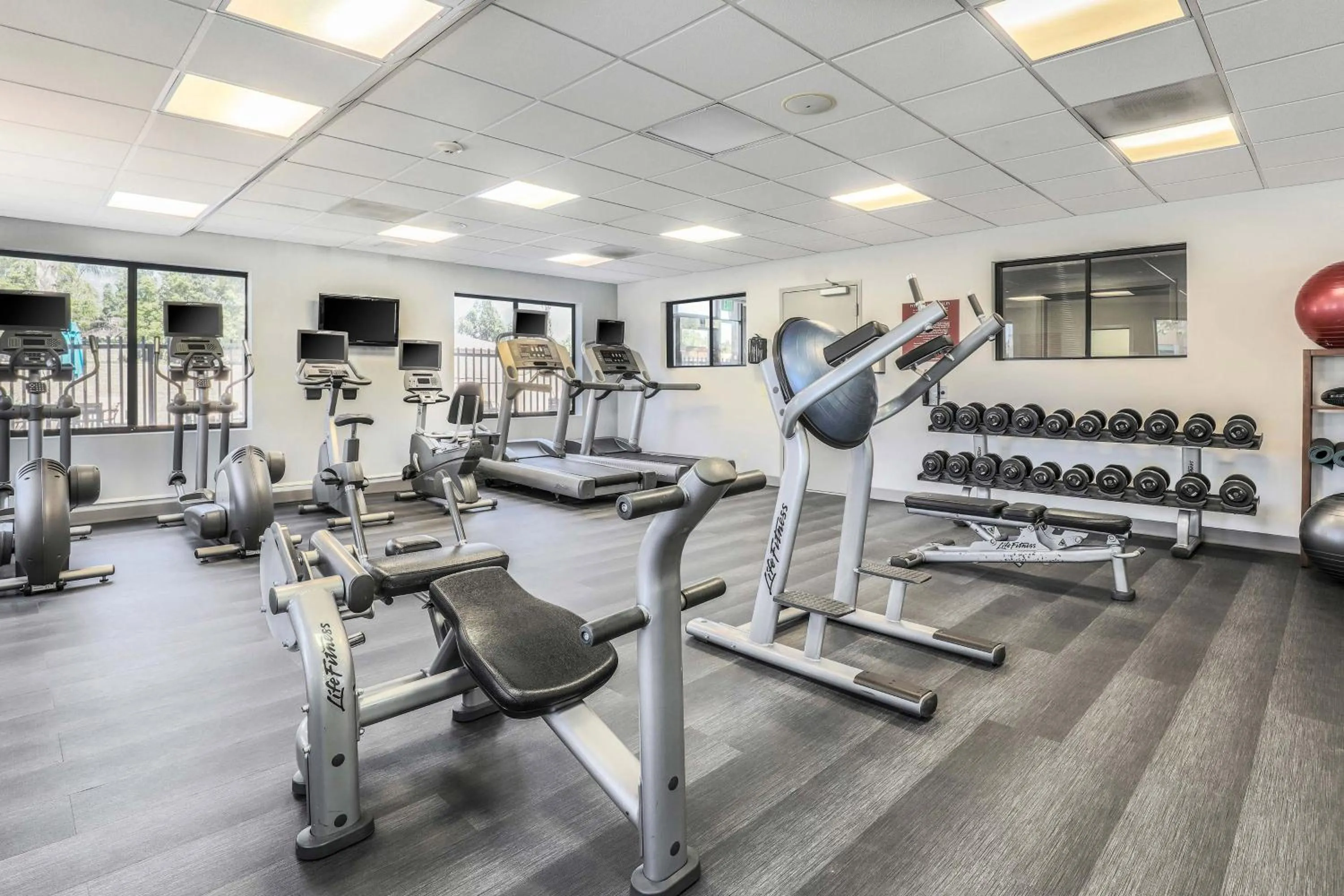 Fitness centre/facilities in Four Points by Sheraton, Ontario-Rancho Cucamonga