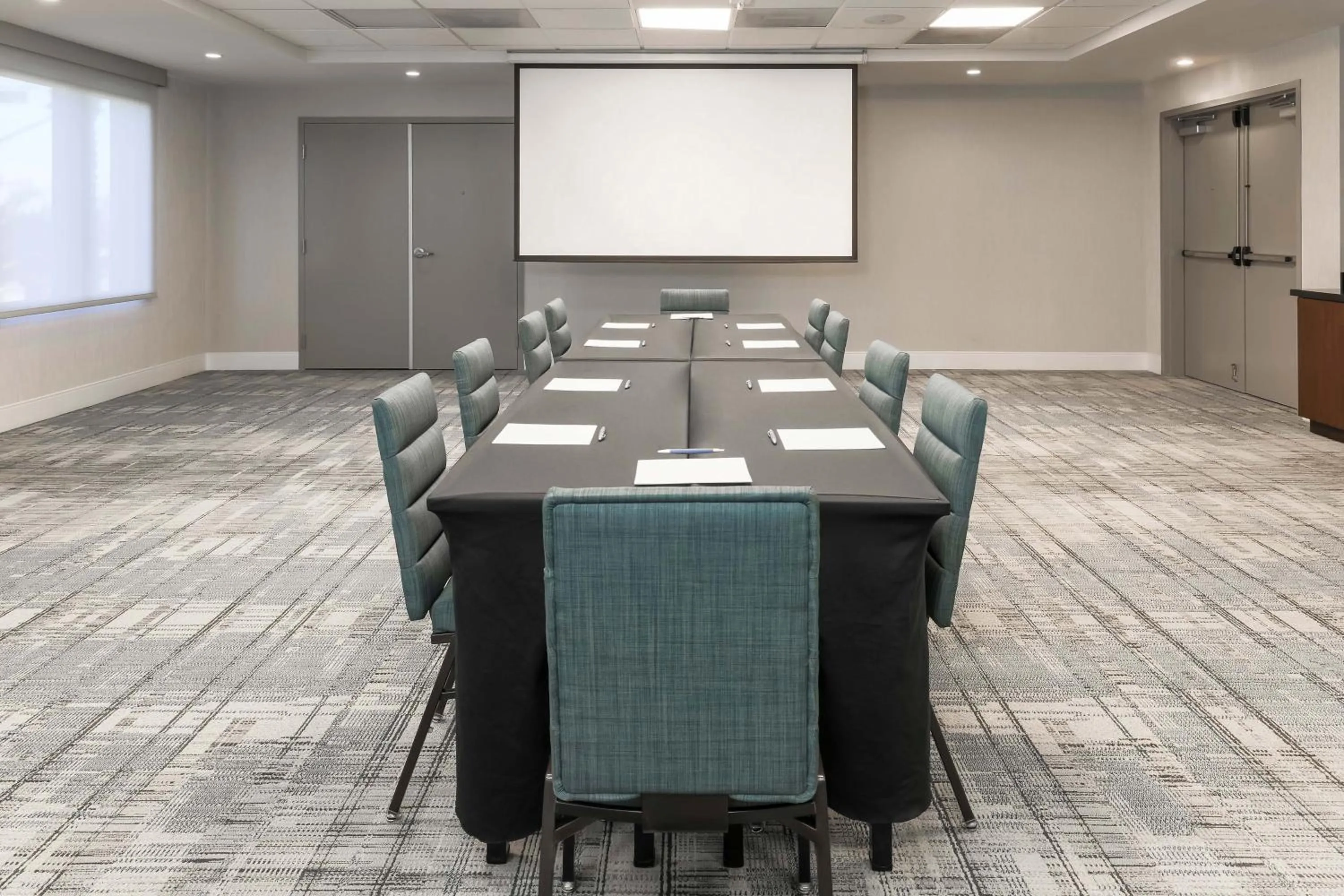 Meeting/conference room in Four Points by Sheraton, Ontario-Rancho Cucamonga