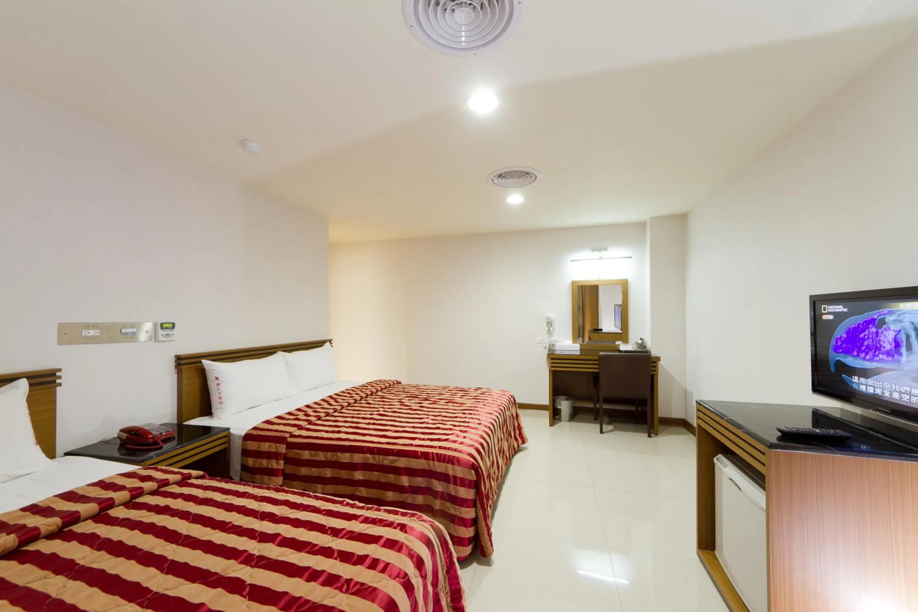 Bed in Songshan Hotel