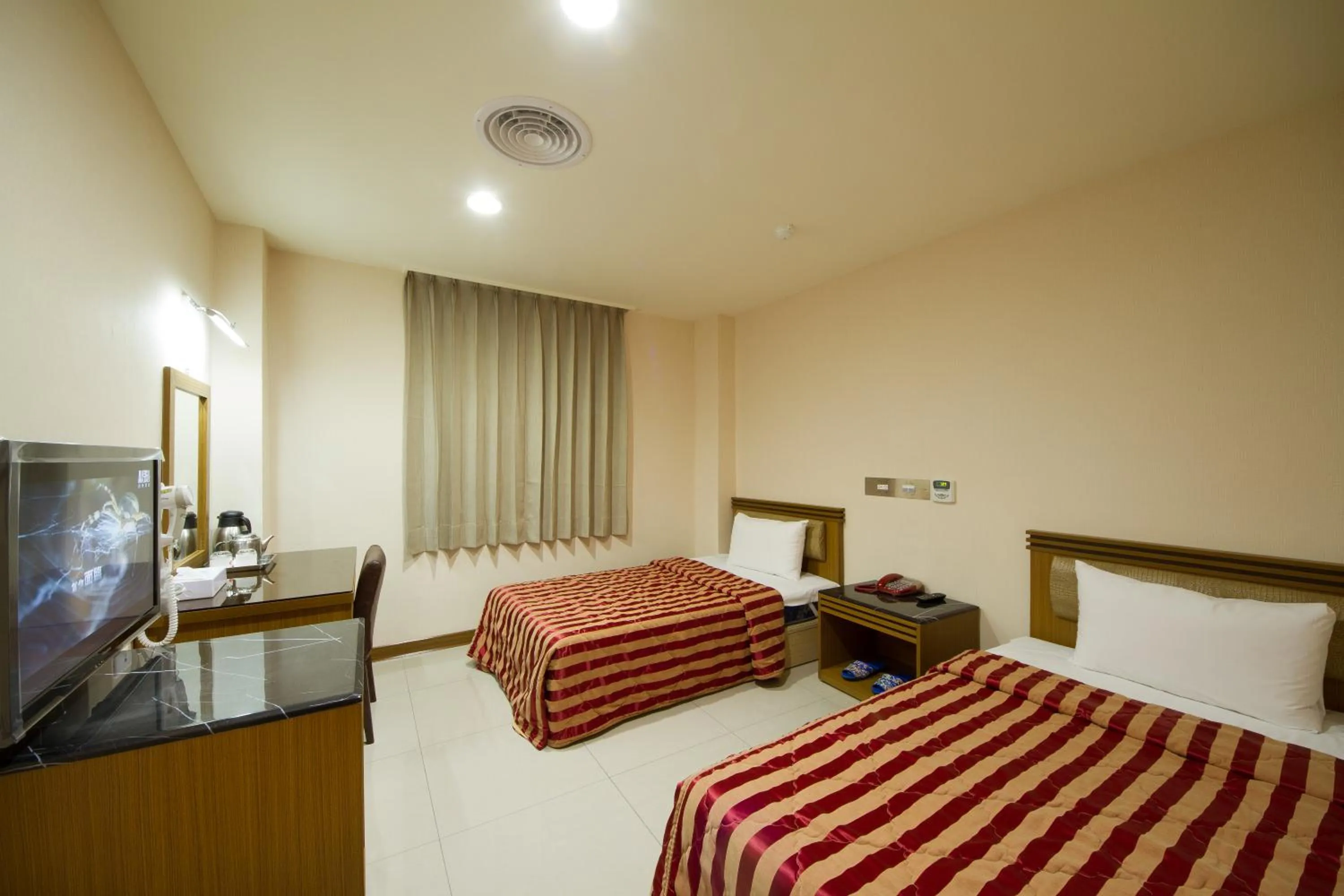 Bed in Songshan Hotel