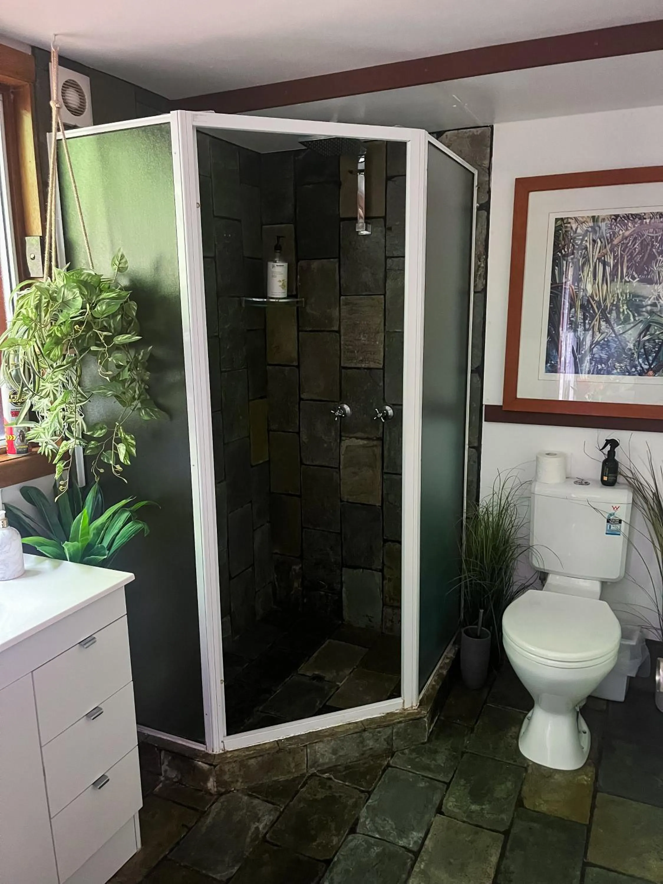 Toilet in Whitsundays Retreat