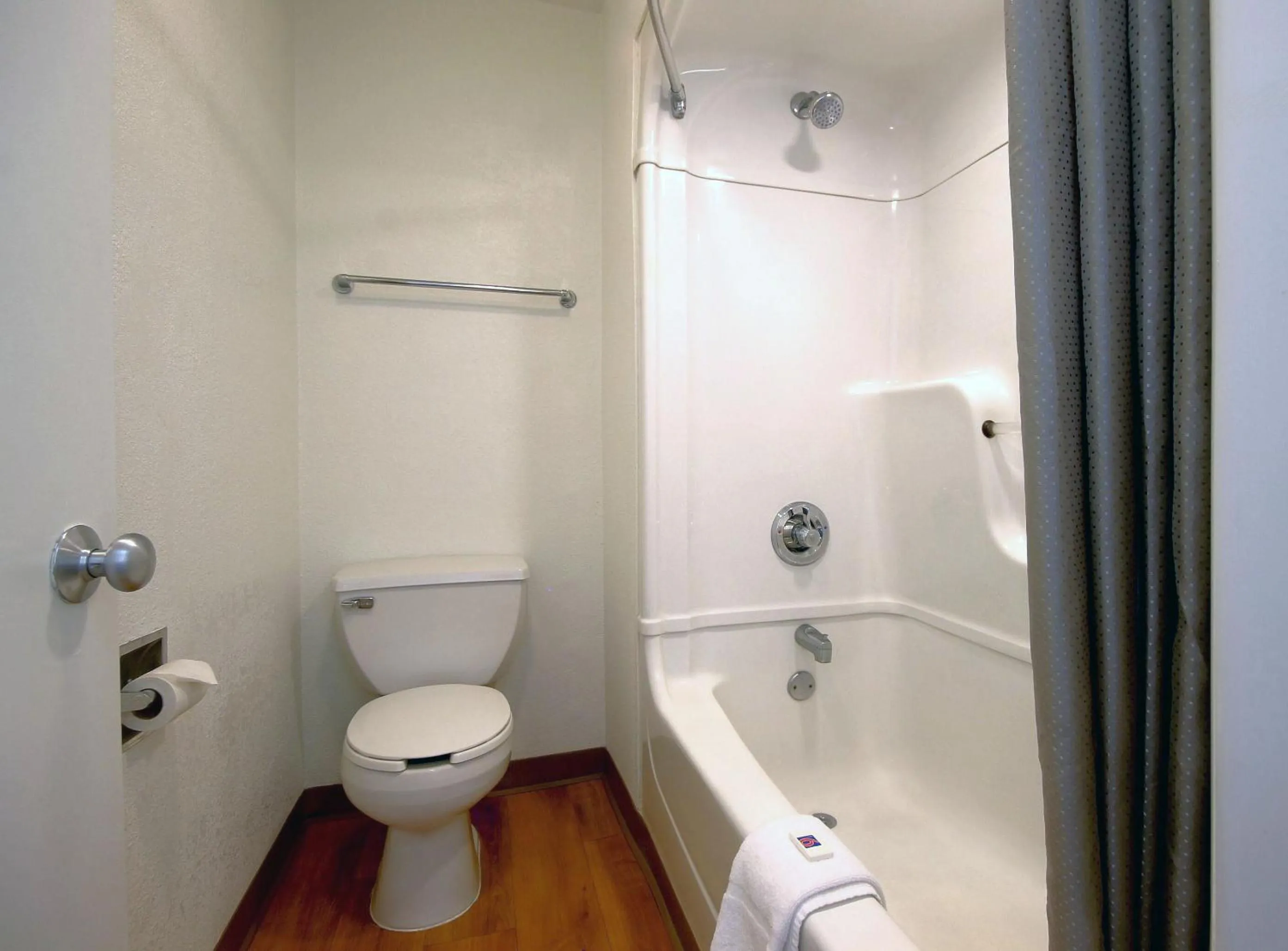 Bathroom in Motel 6 Dania Beach