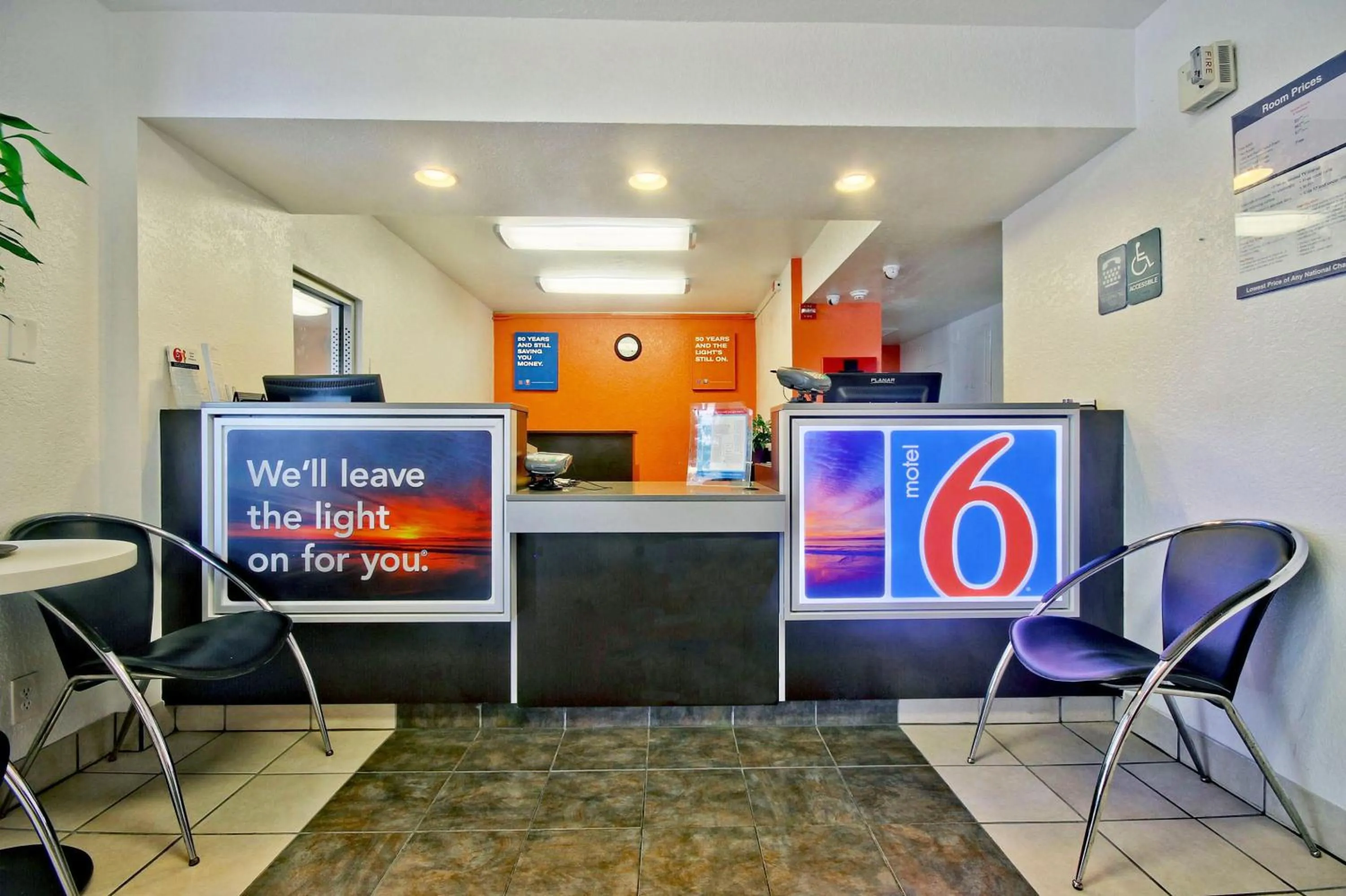 Lobby or reception in Motel 6 Dania Beach