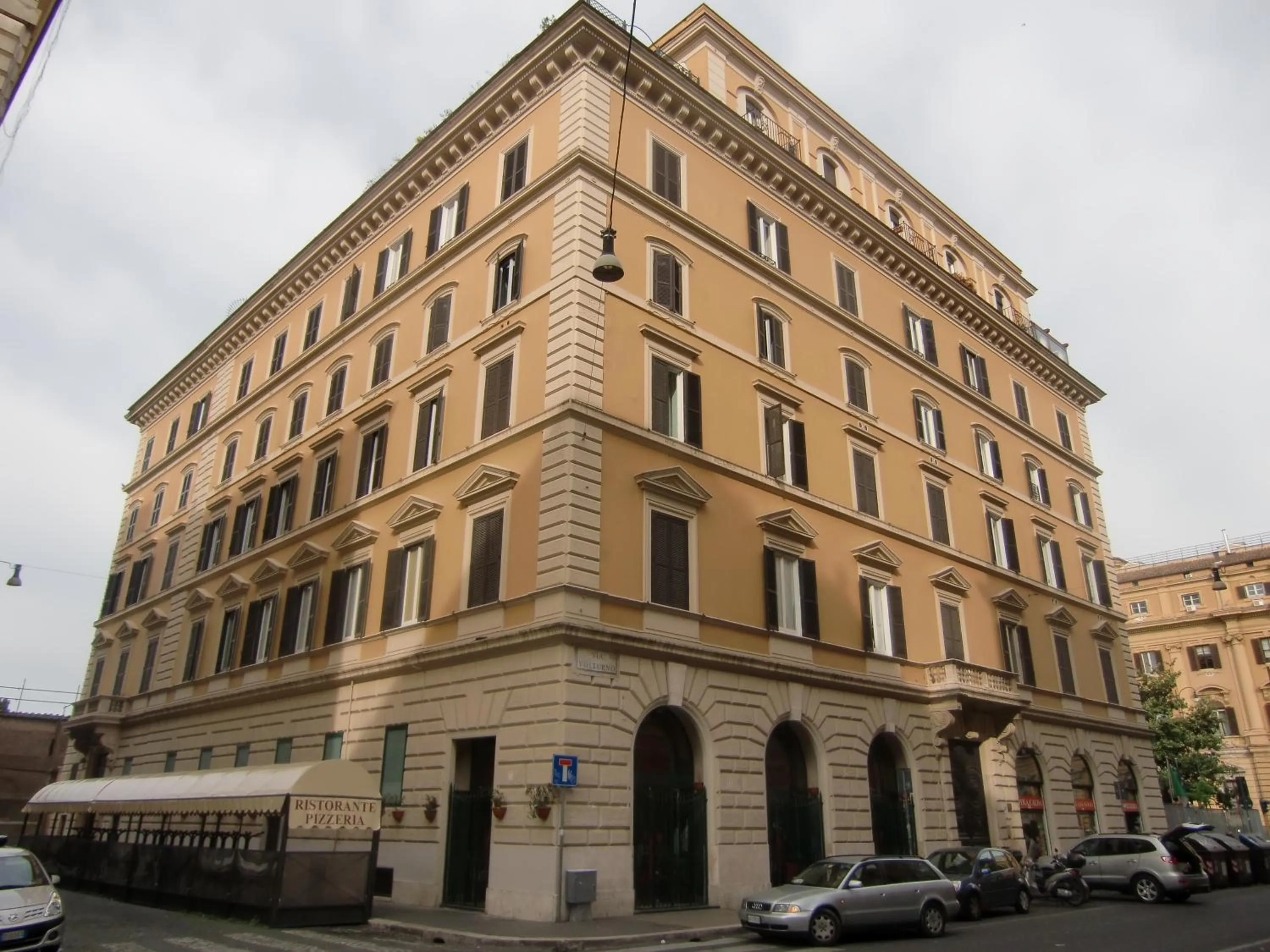 Property building in Aelius