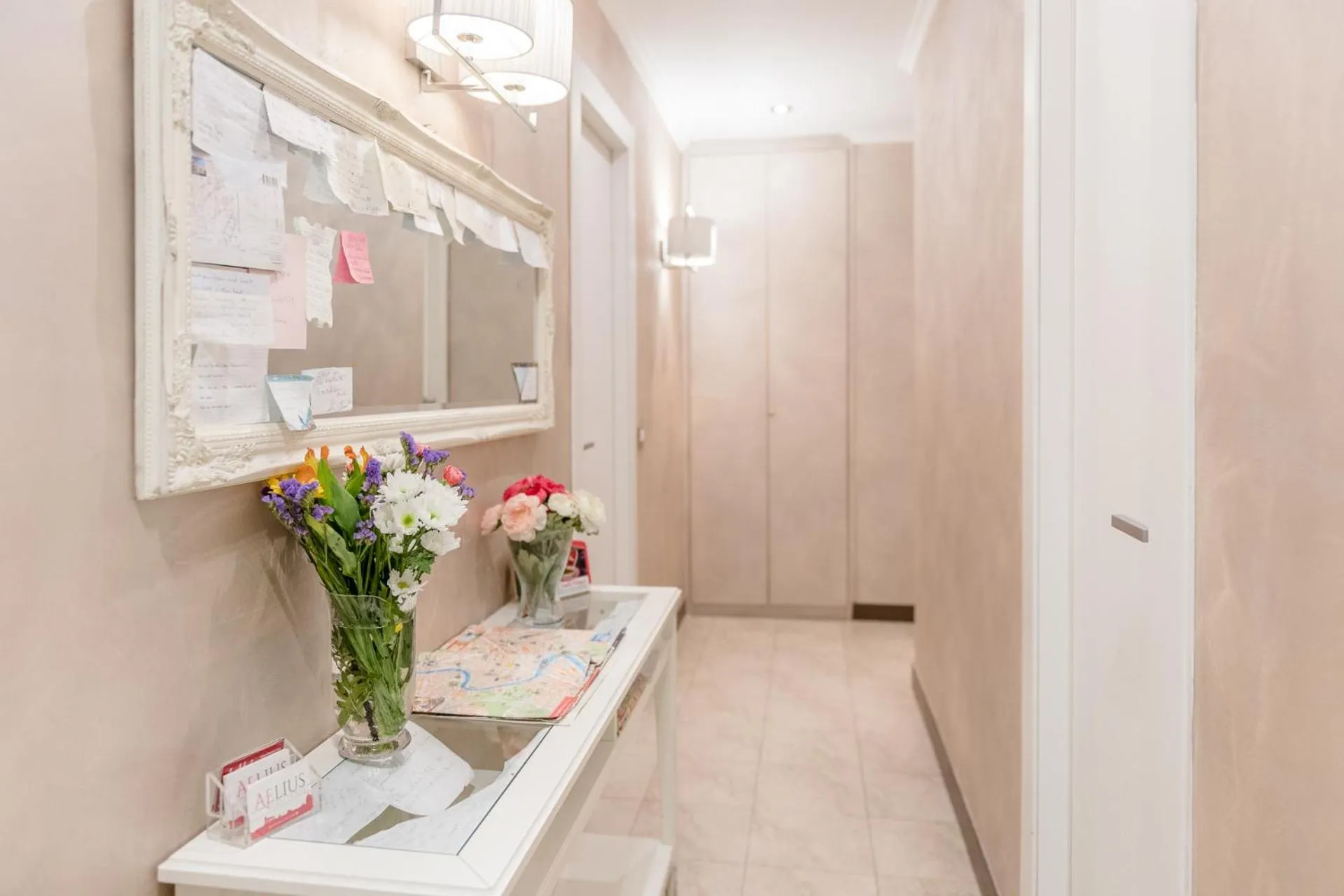 Lobby or reception in Aelius