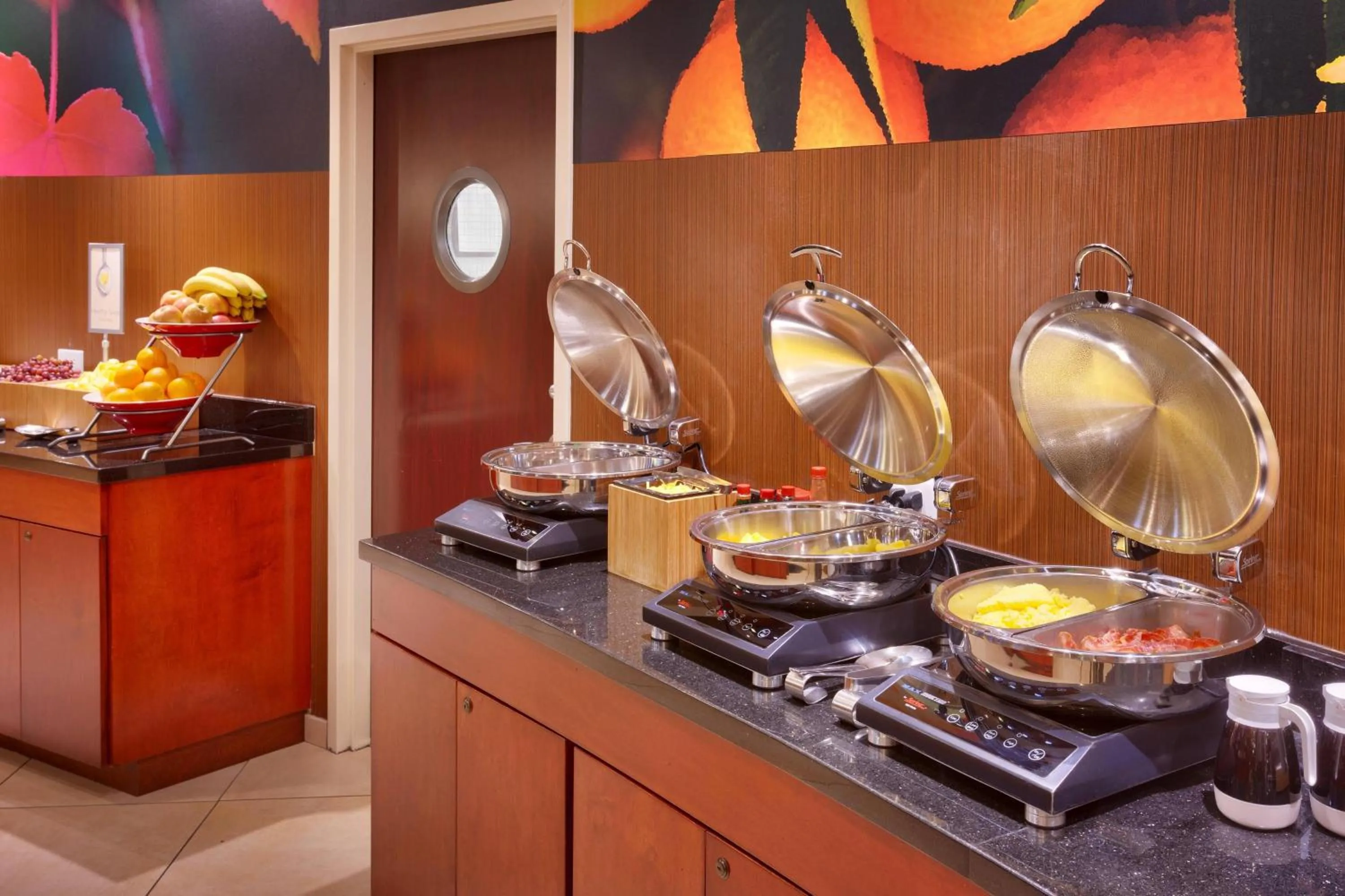 Breakfast in Fairfield Inn & Suites Boise Nampa