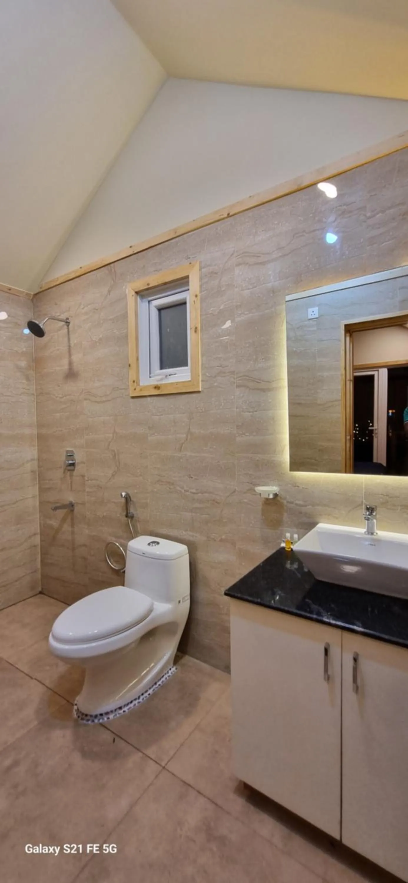 Toilet in GreenChromide Homestays