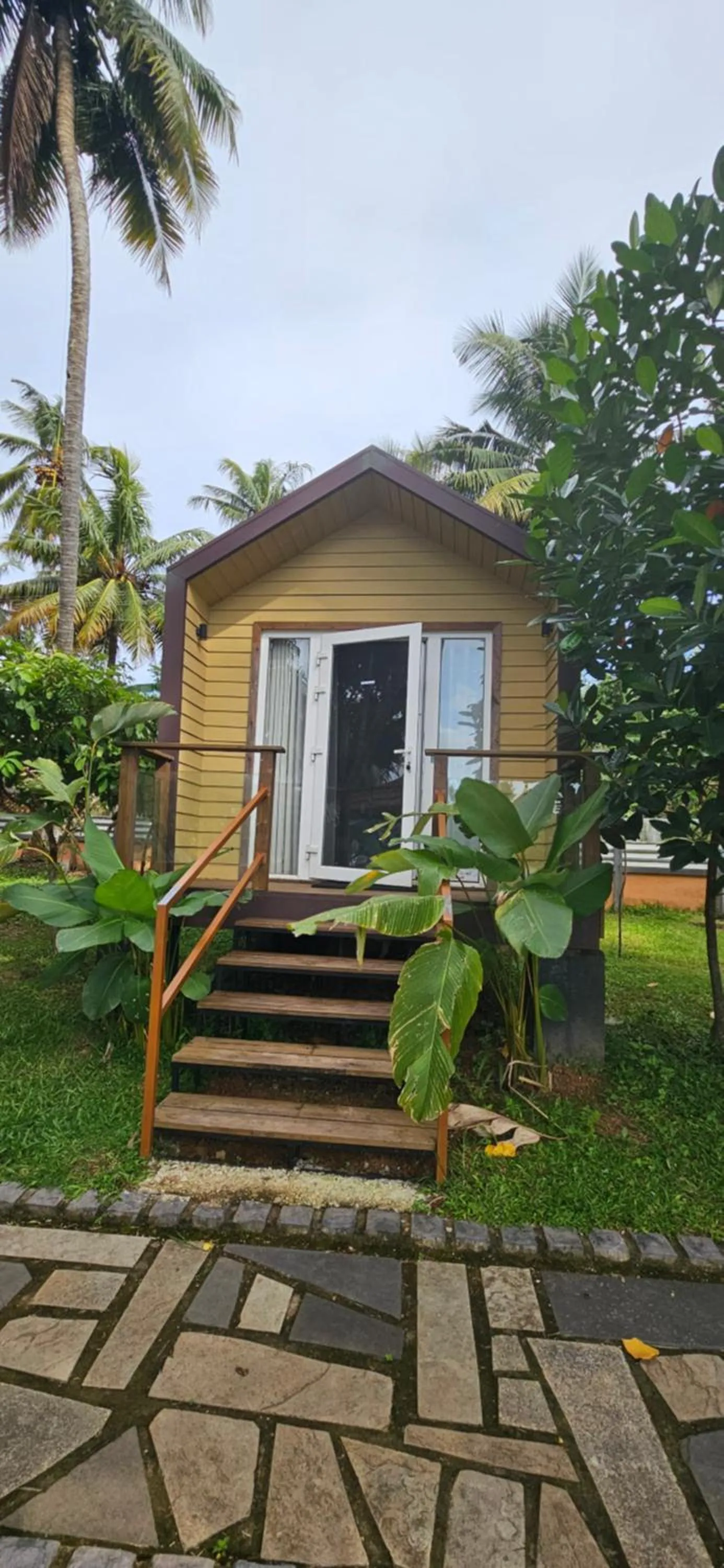 GreenChromide Homestays