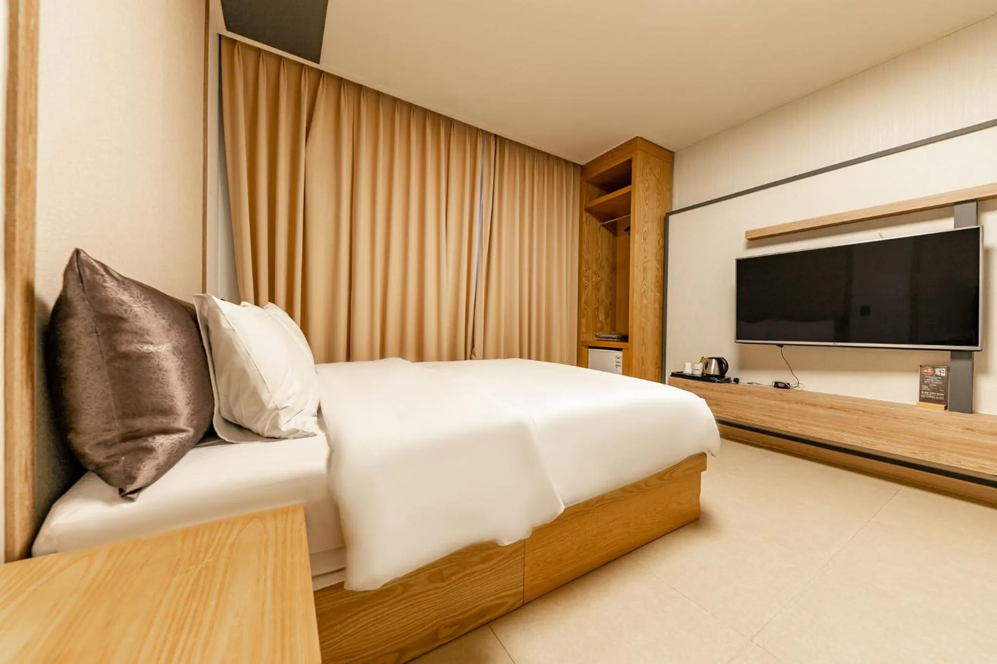 Bed in Yeosu Stay Hotel
