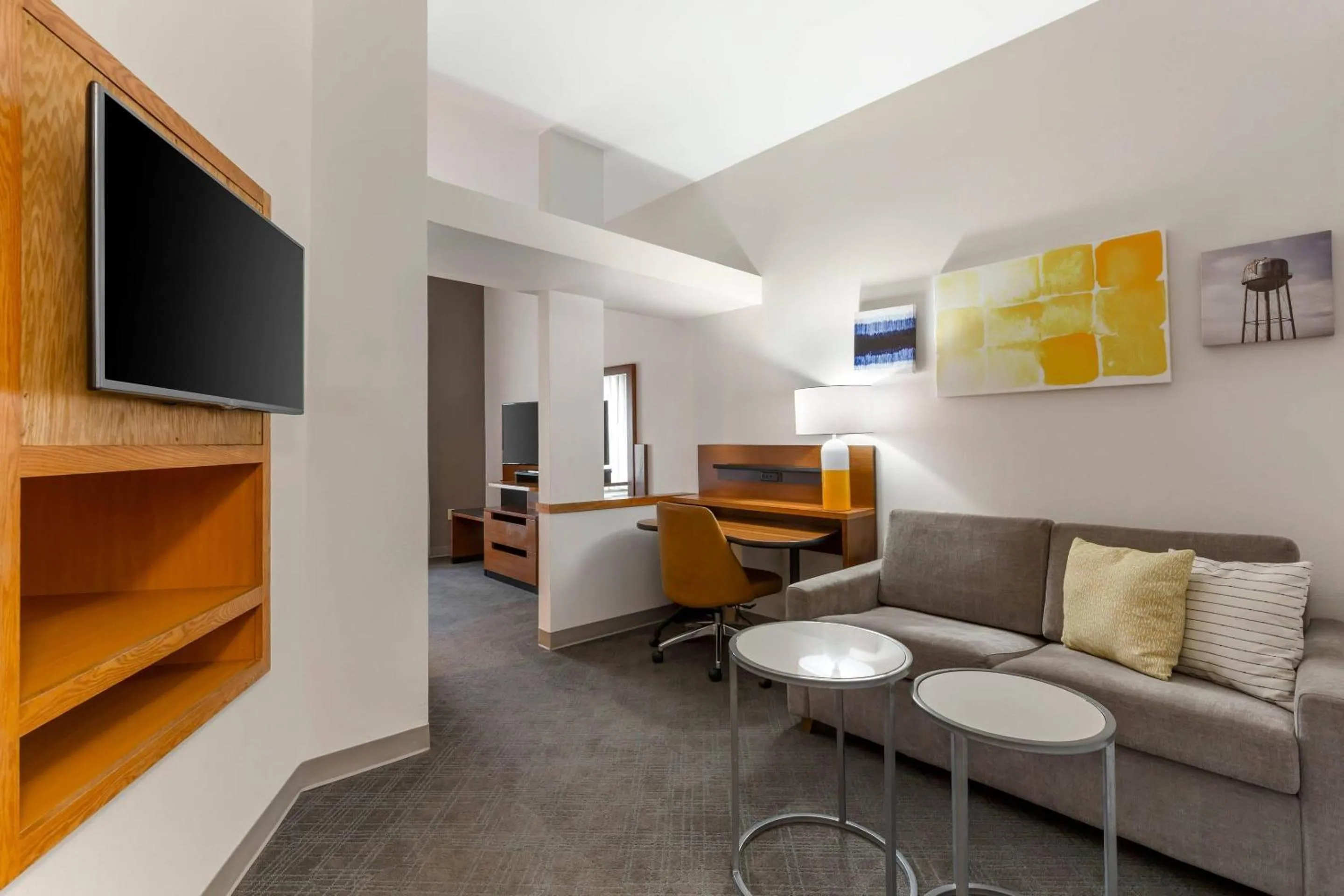 Bedroom in Comfort Inn & Suites Akron South