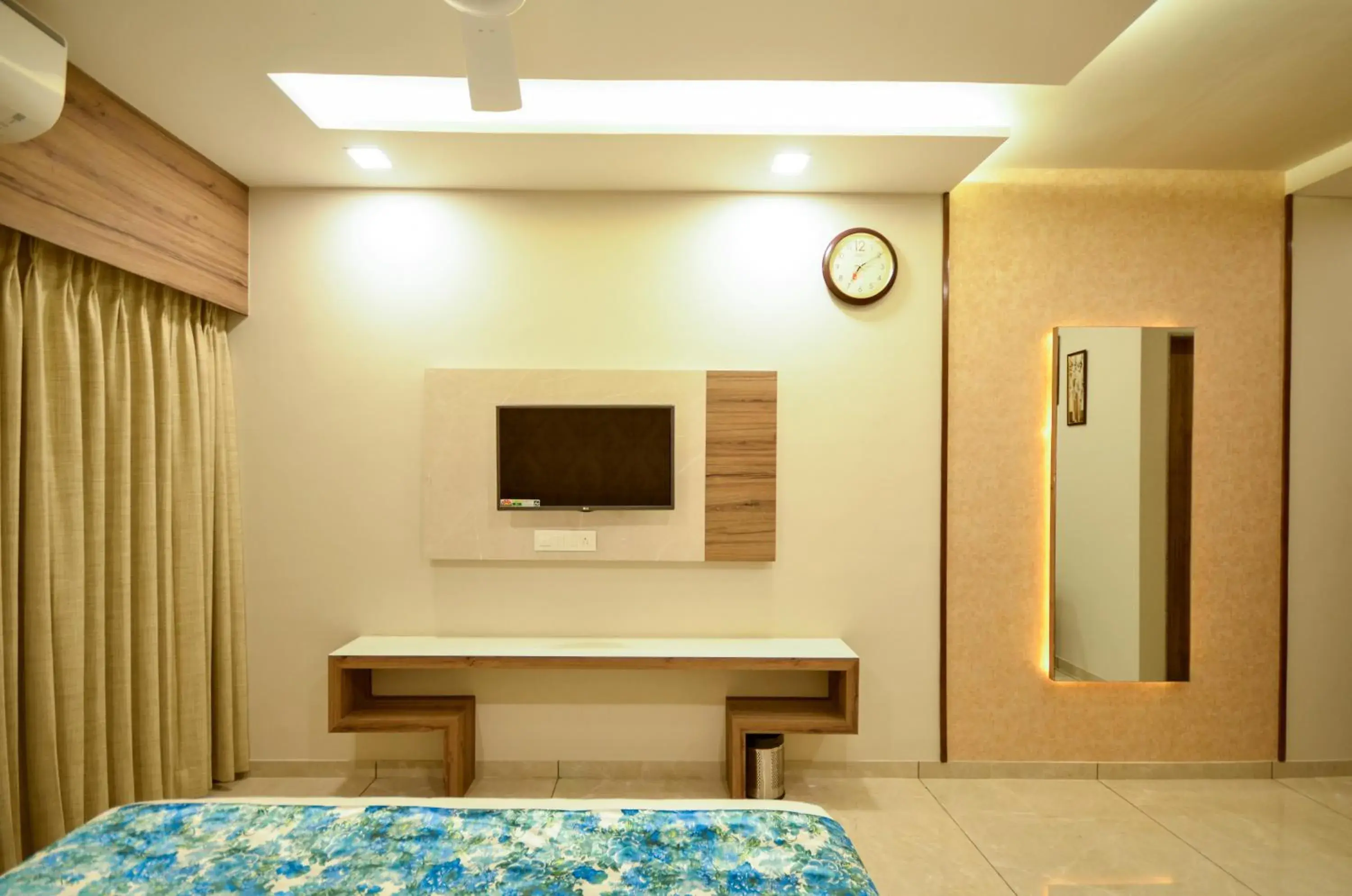 Deluxe Double Room - single occupancy in Hotel Repose Deluxe Double Room - single occupancy in Hotel Repose