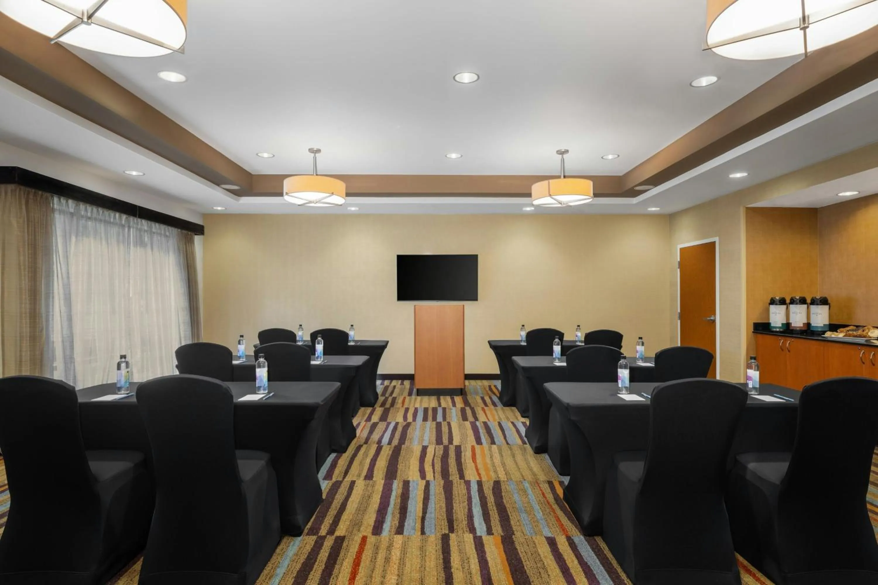 Meeting/conference room in Fairfield Inn & Suites by Marriott Cumberland
